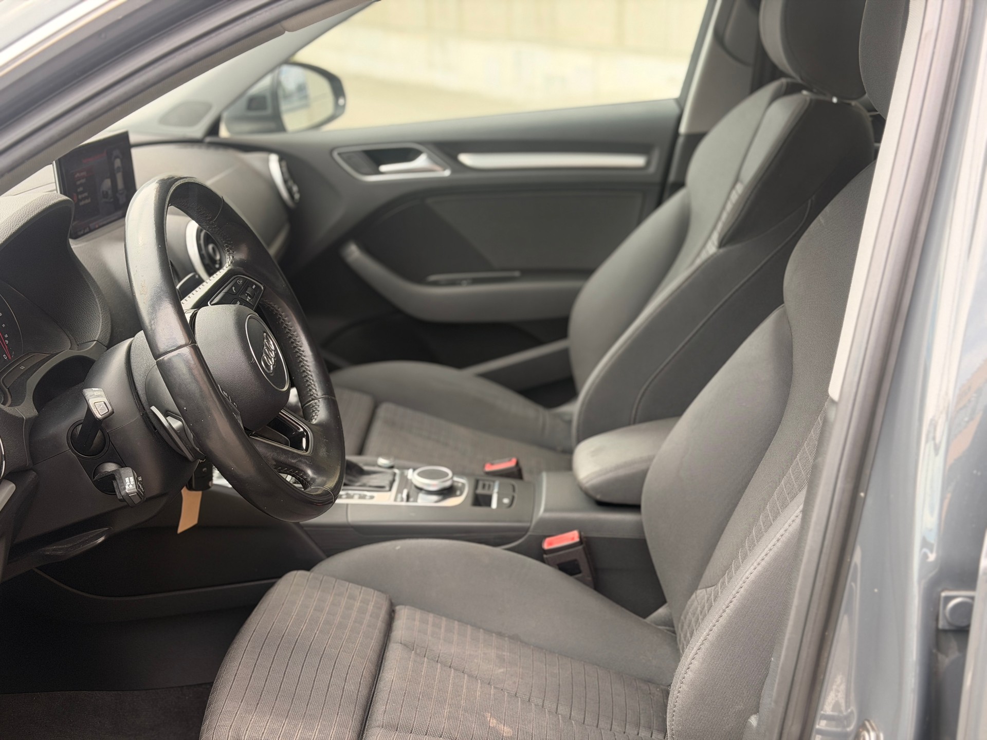 AUDI A3 Sportback 1.4 TFSI Sport S-tronic-image-11