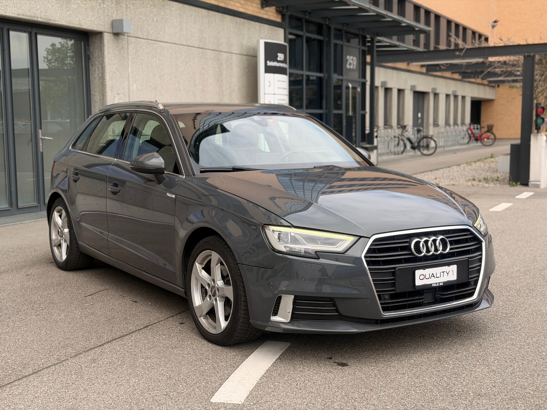AUDI A3 Sportback 1.4 TFSI Sport S-tronic-image-7