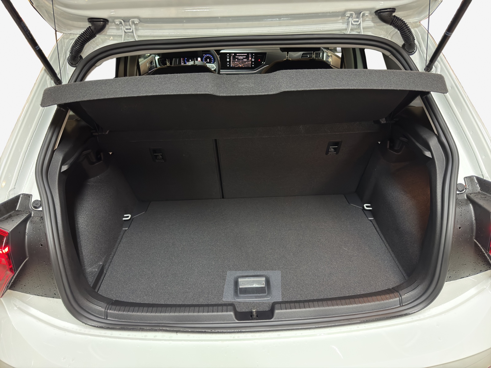 VW Polo km 0 con servizi inclusi-image-12