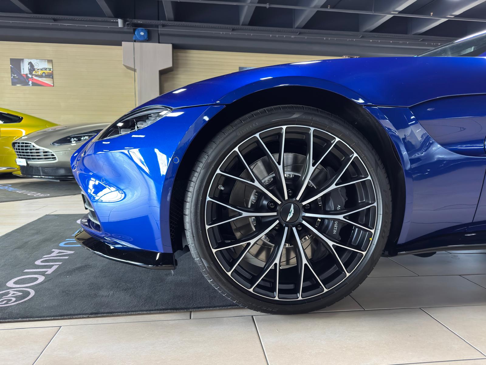 ASTON MARTIN V8 Vantage 4.0 Coupé-image-7