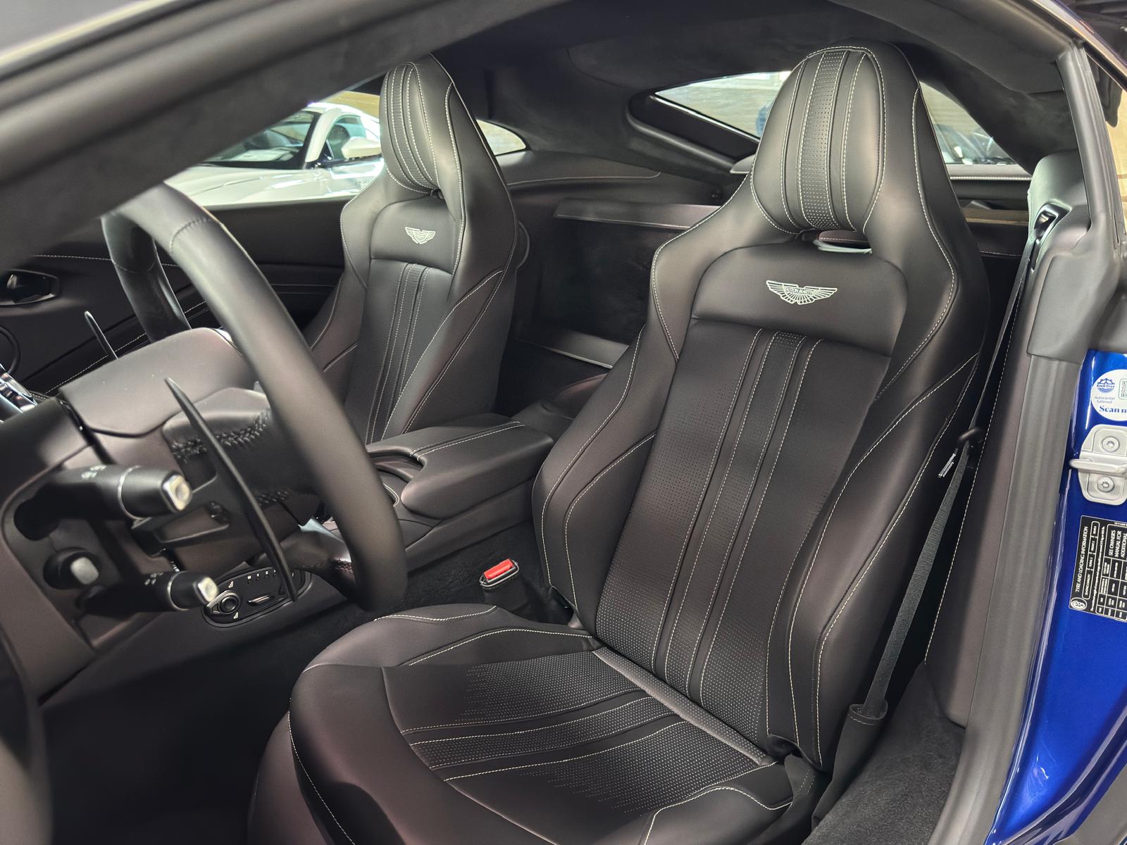 ASTON MARTIN V8 Vantage 4.0 Coupé-image-14