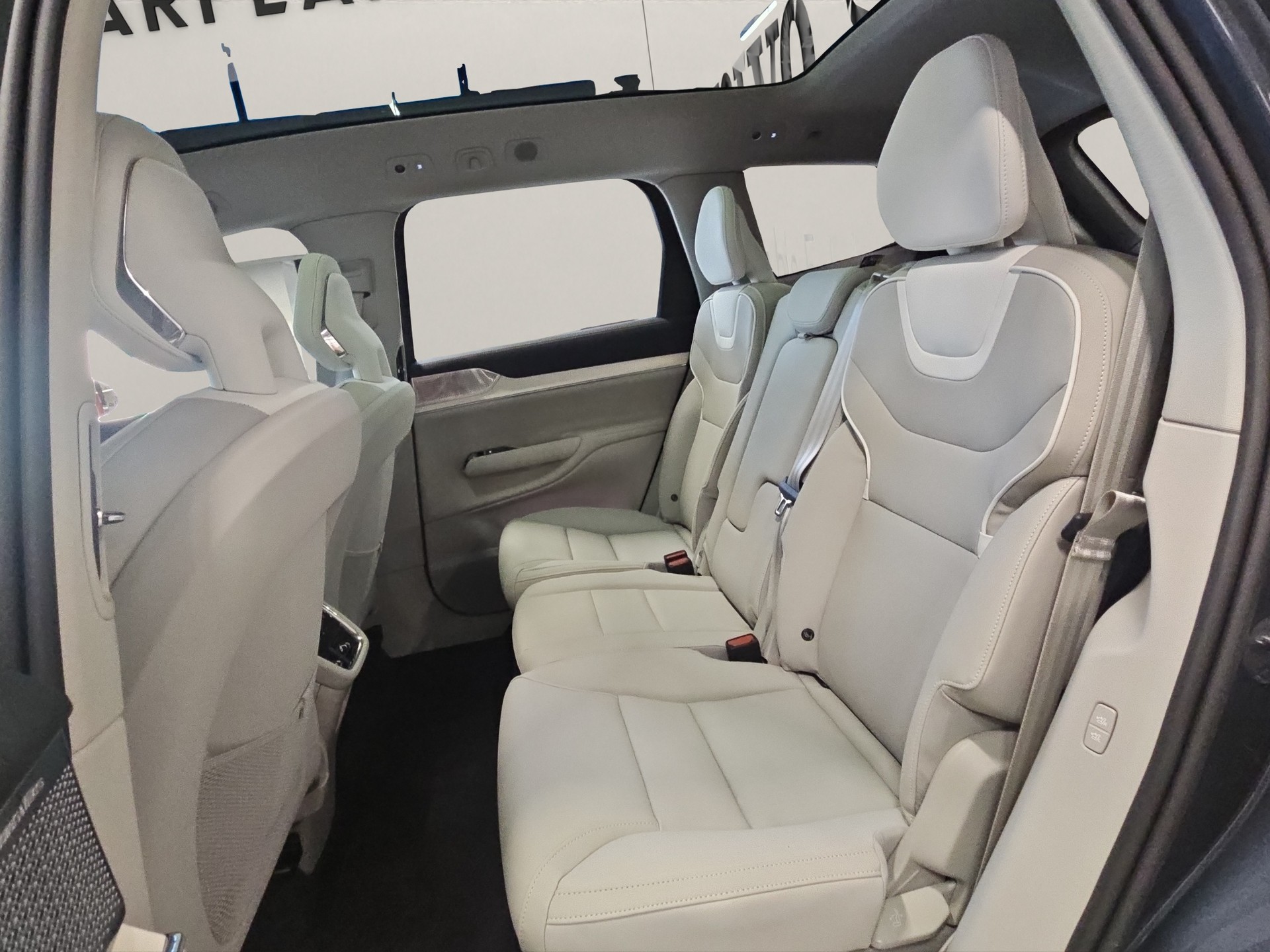 VOLVO EX90 Twin Performance Ultra AWD-image-9