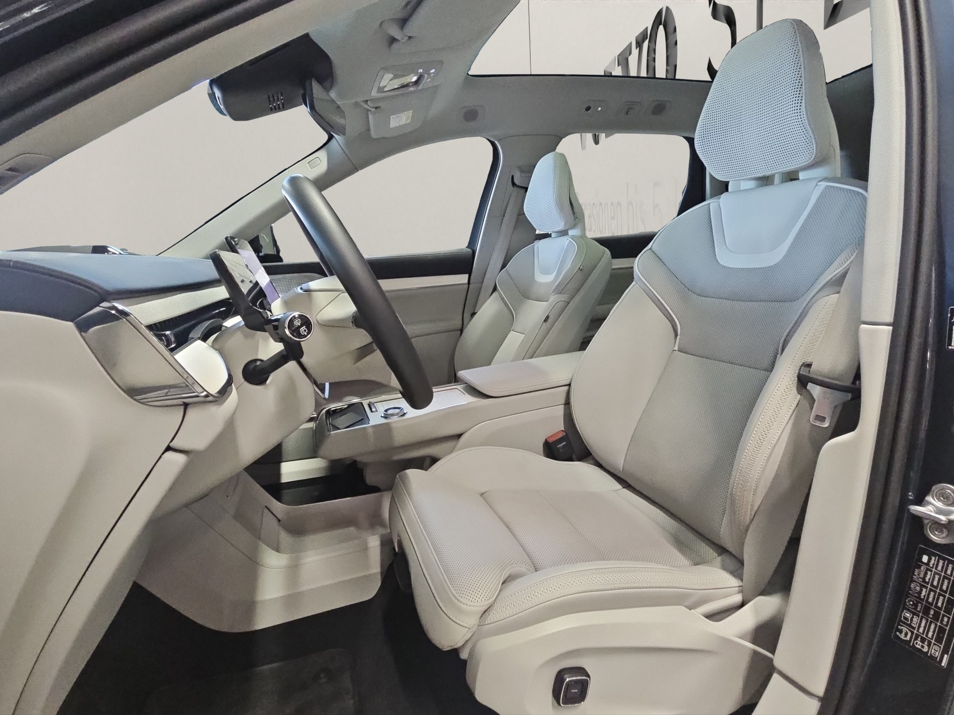 VOLVO EX90 Twin Performance Ultra AWD-image-5