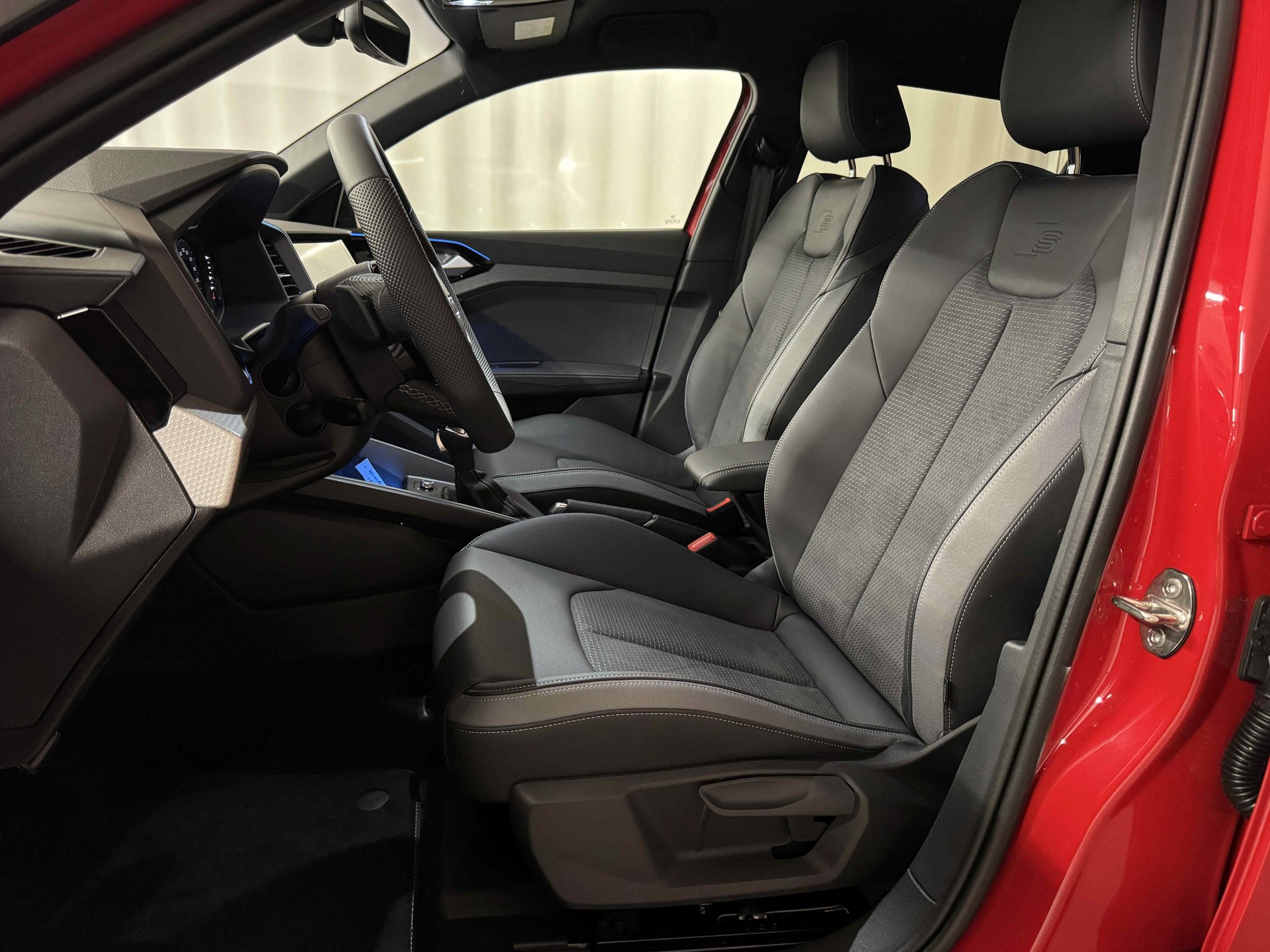 AUDI A1 Sportback 40 TFSI S Line S-tronic-image-7
