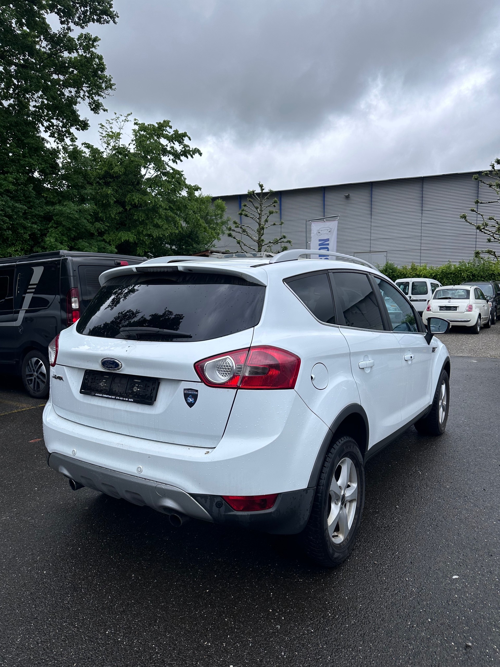 FORD Kuga 2.0 TDCi Titanium Executive 4WD-image-3