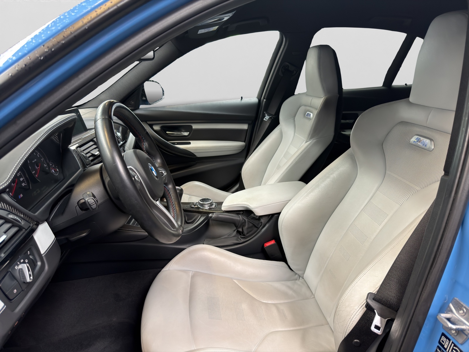 BMW M3-image-8