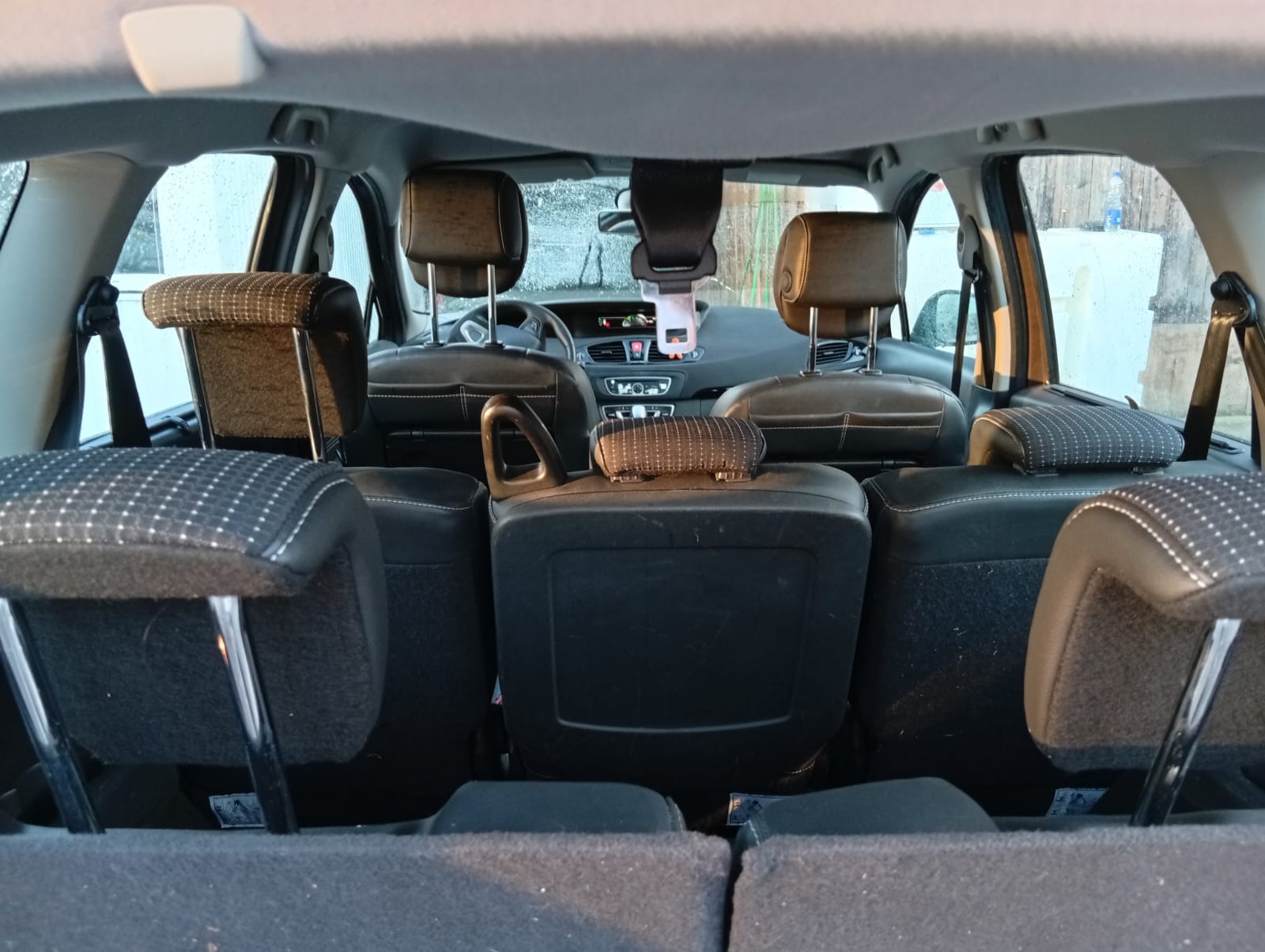 RENAULT Grand Scénic 2.0 16V Expression X-Tronic CVT-image-12