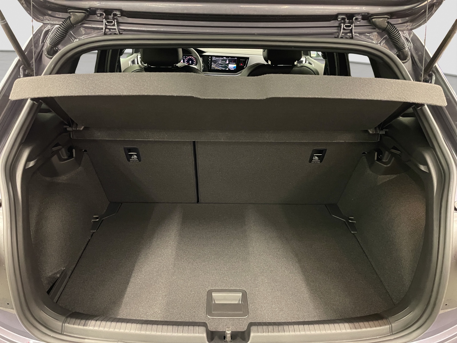 VW Polo 2.0 TSI GTI DSG-image-14