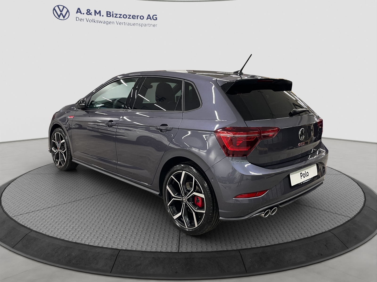 VW Polo 2.0 TSI GTI DSG-image-2