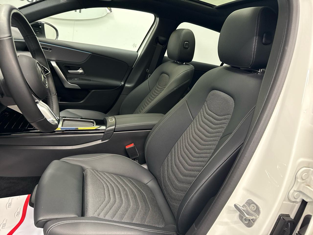 MERCEDES-BENZ A 200 Sportline DCT-showroom-element-3