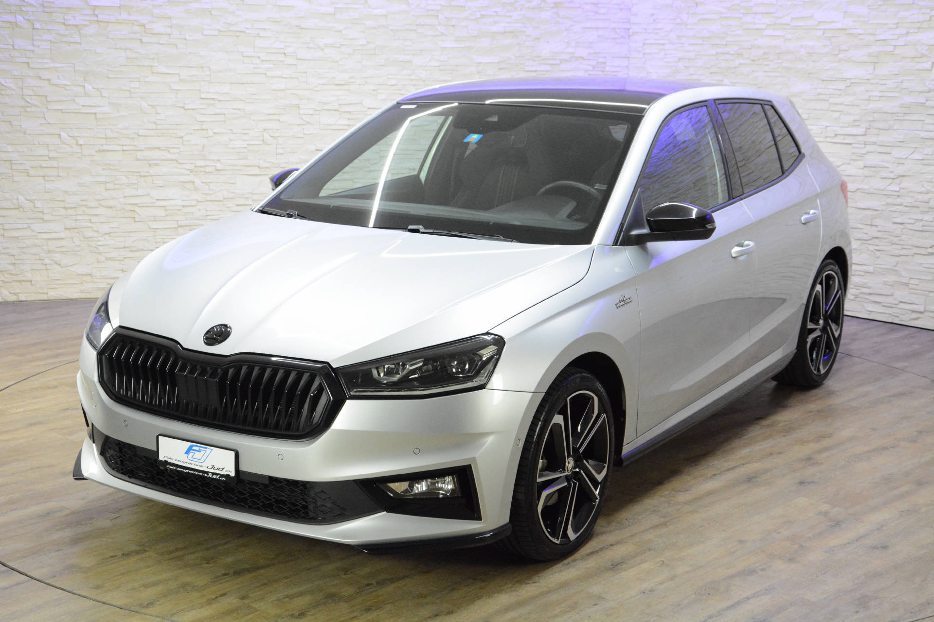SKODA Fabia 1.5 TSI Monte Carlo DSG-image-6