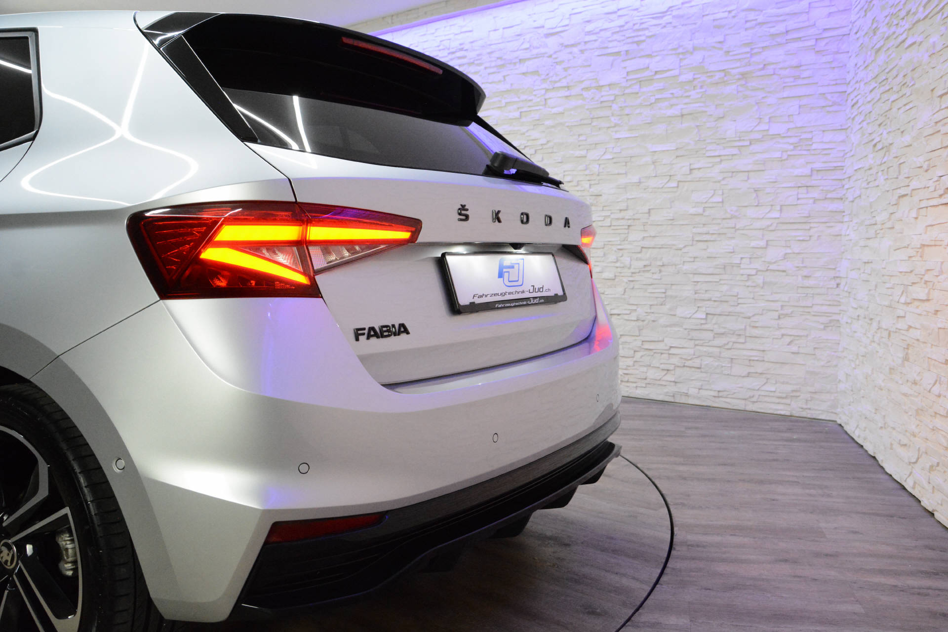 SKODA Fabia 1.5 TSI Monte Carlo DSG-image-20