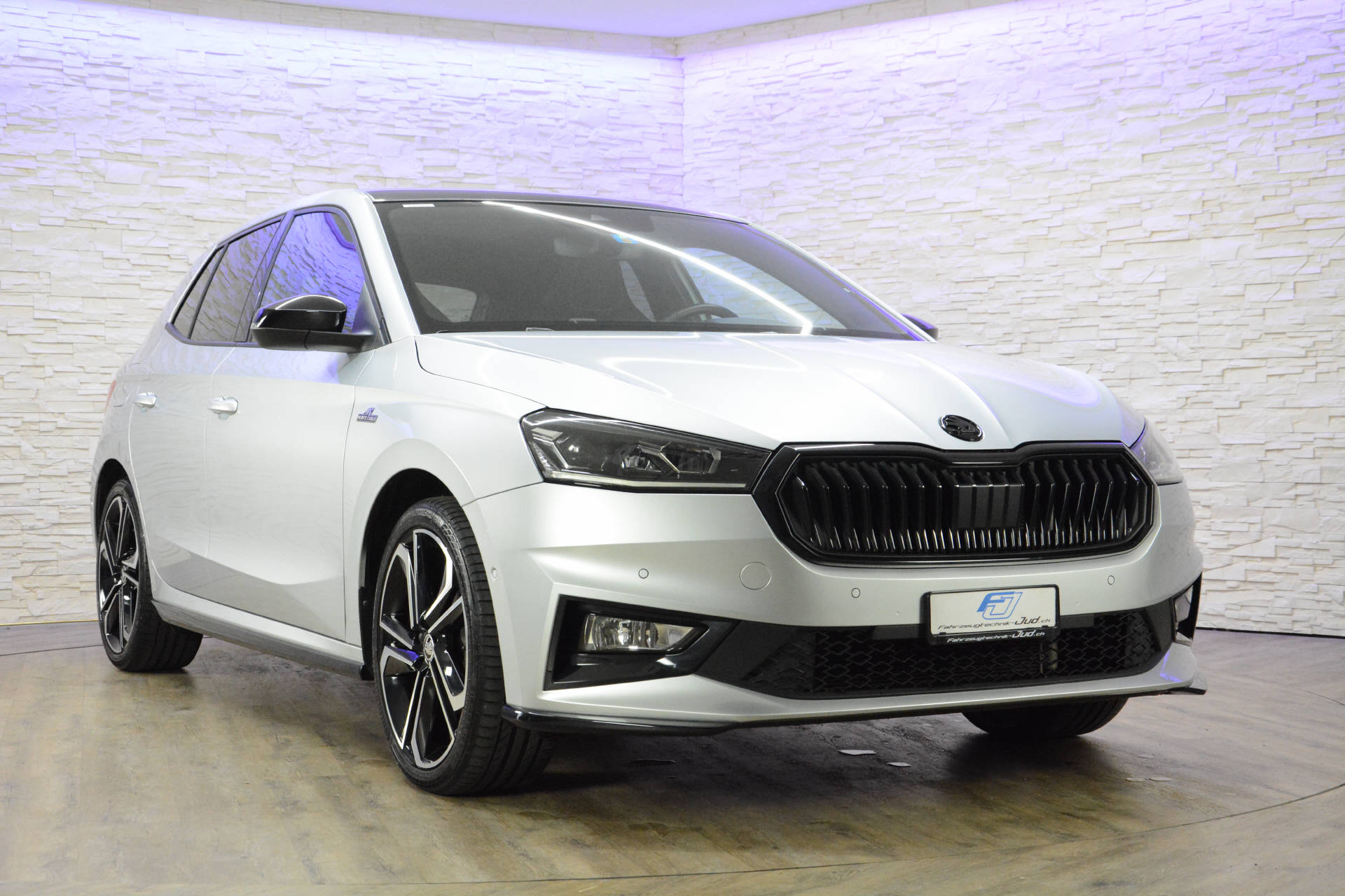 SKODA Fabia 1.5 TSI Monte Carlo DSG-image-1
