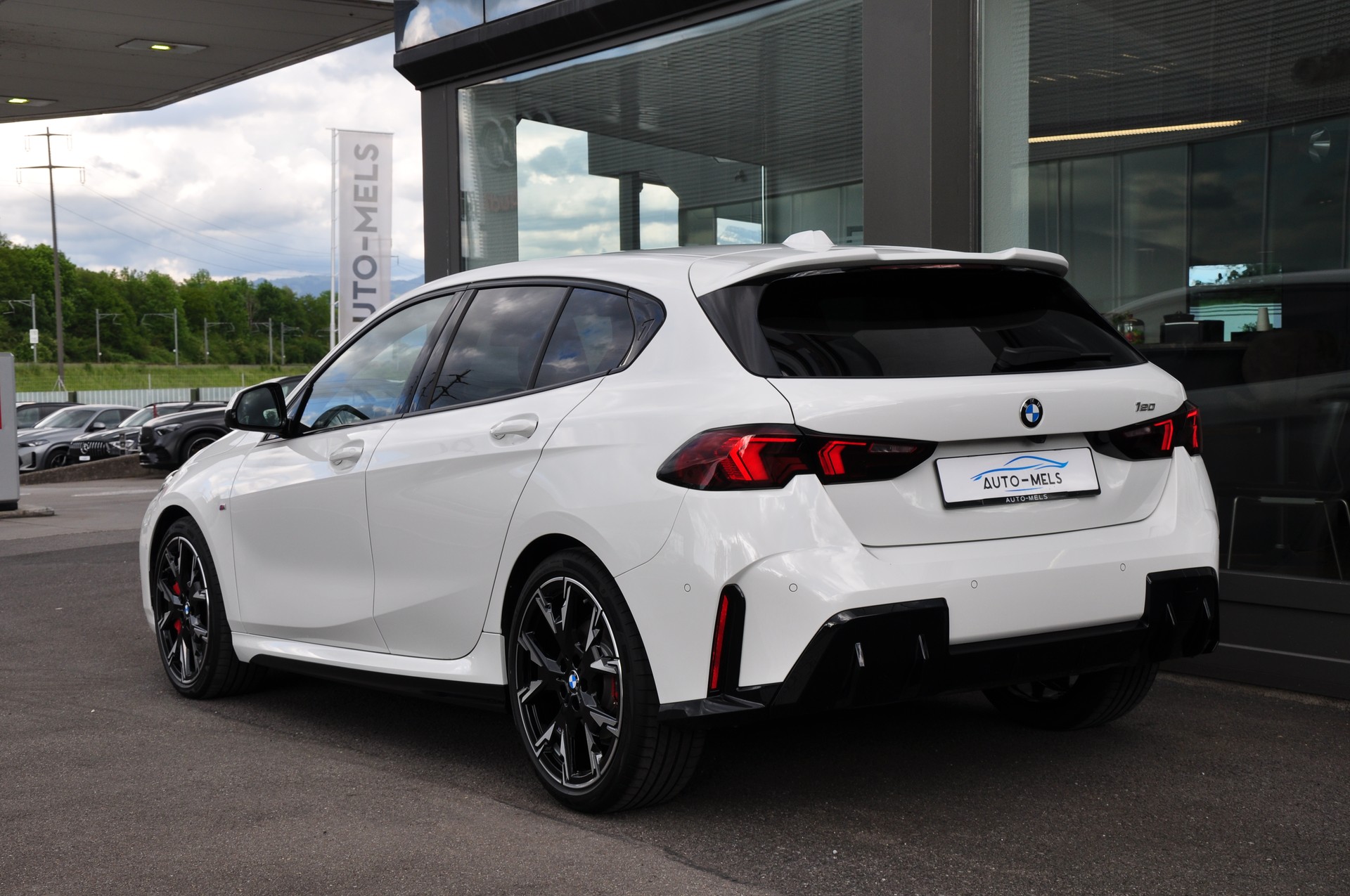 BMW 120 M Sport Pro Steptronic-image-6