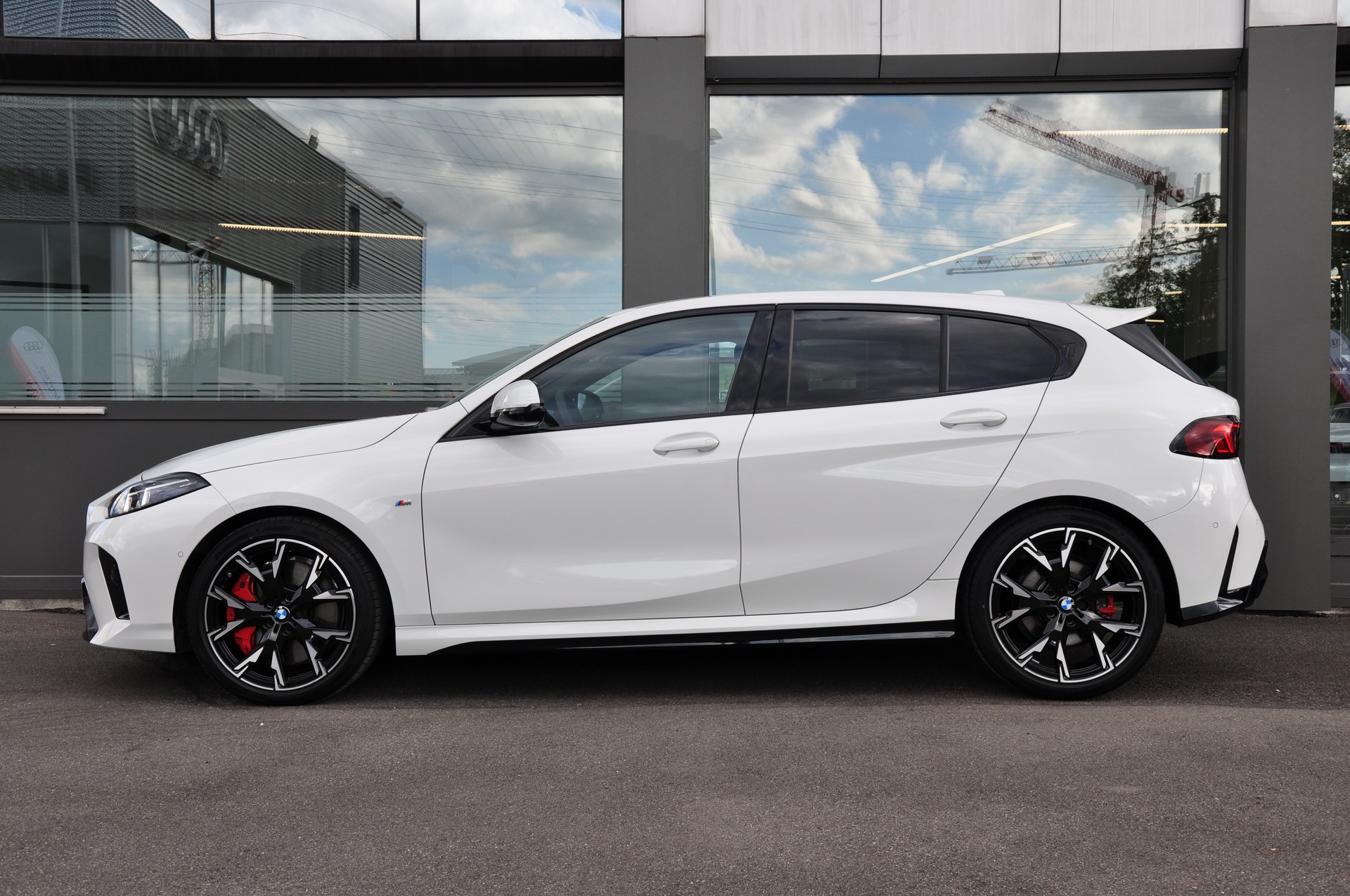 BMW 120 M Sport Pro Steptronic-image-4