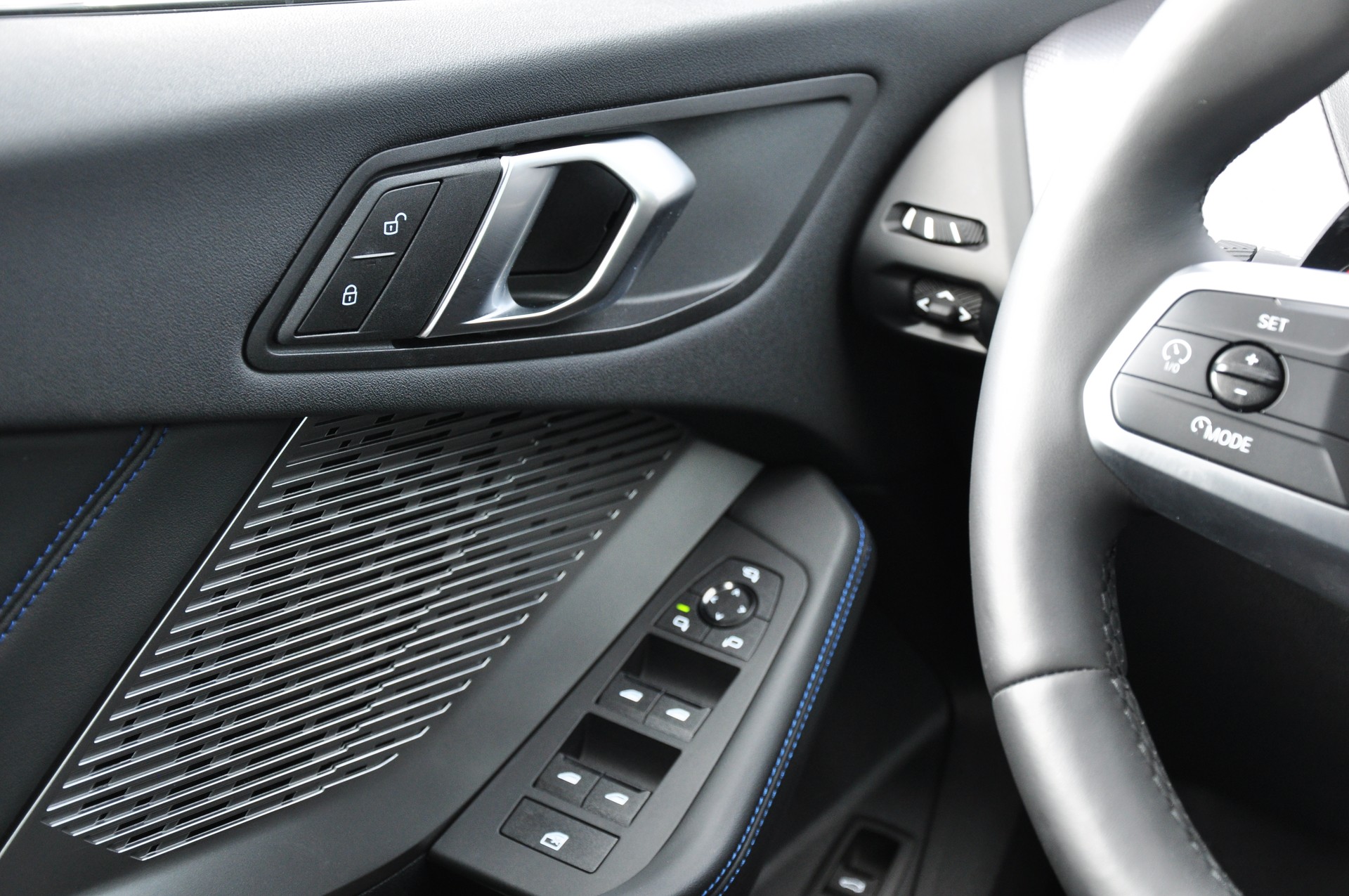 BMW 120 M Sport Pro Steptronic-image-28