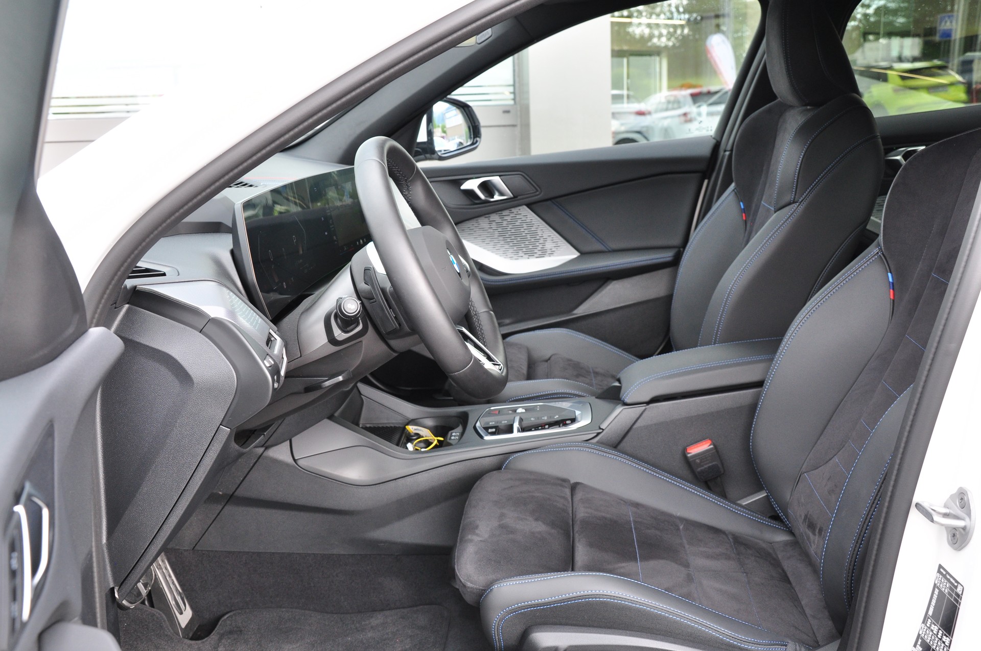 BMW 120 M Sport Pro Steptronic-image-15