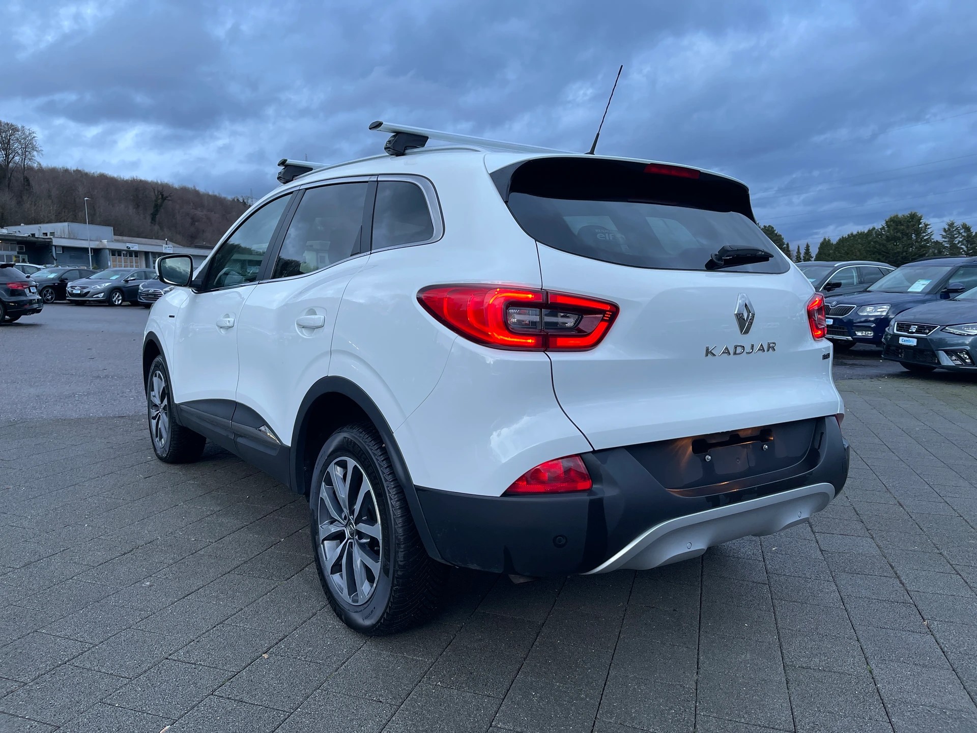 RENAULT Kadjar 1.6 dCi S-Edition 4x4-image-2