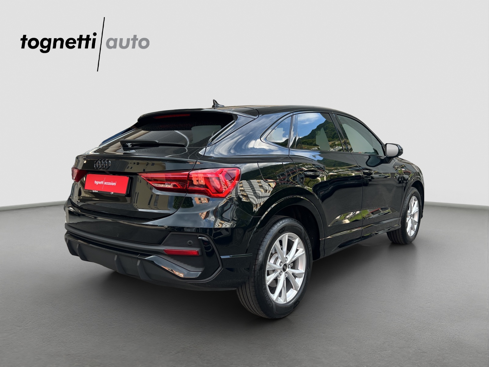 AUDI Q3 Sportback 35 TFSI S line Attraction S-tronic-image-3