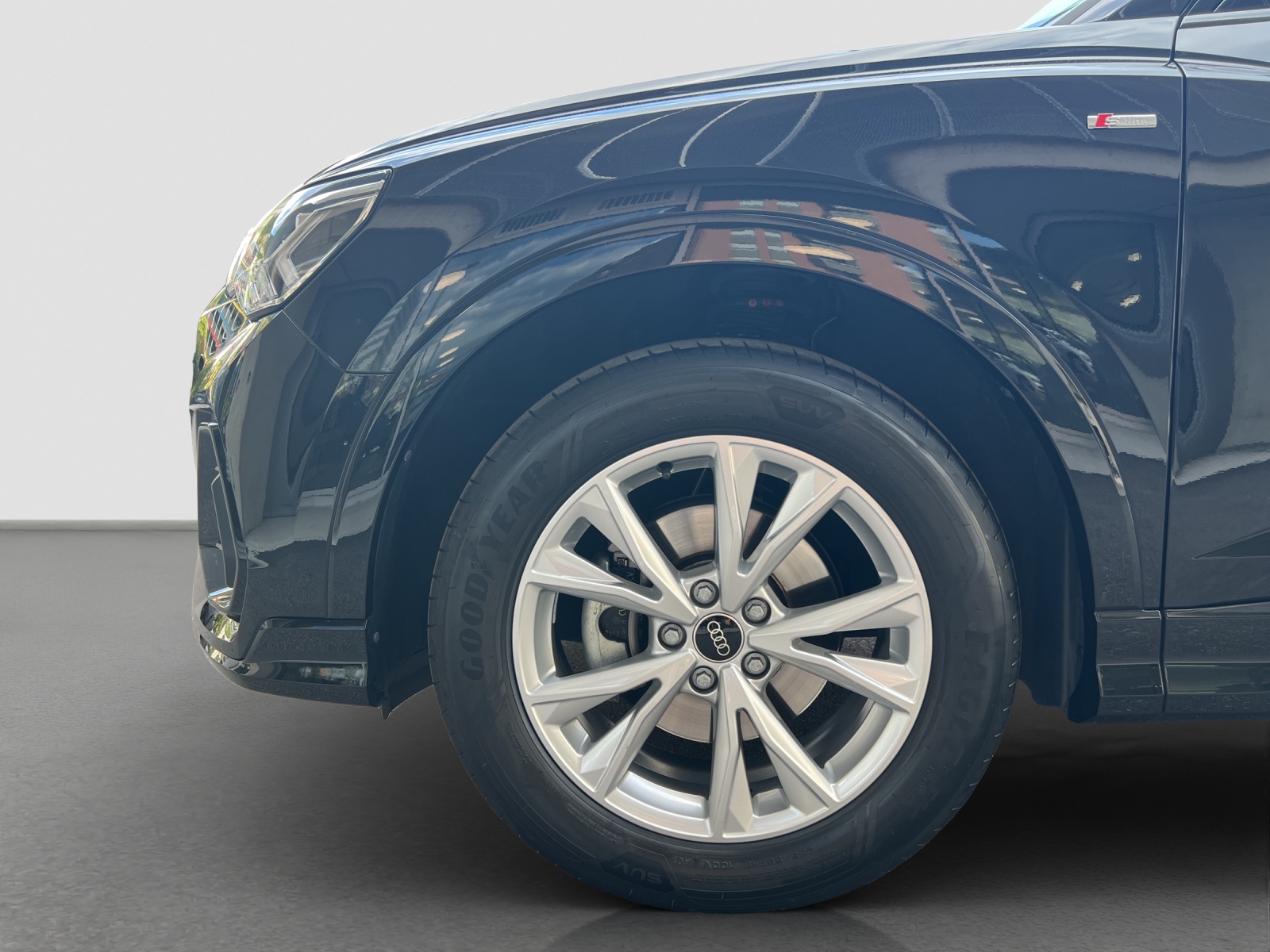 AUDI Q3 Sportback 35 TFSI S line Attraction S-tronic-image-4