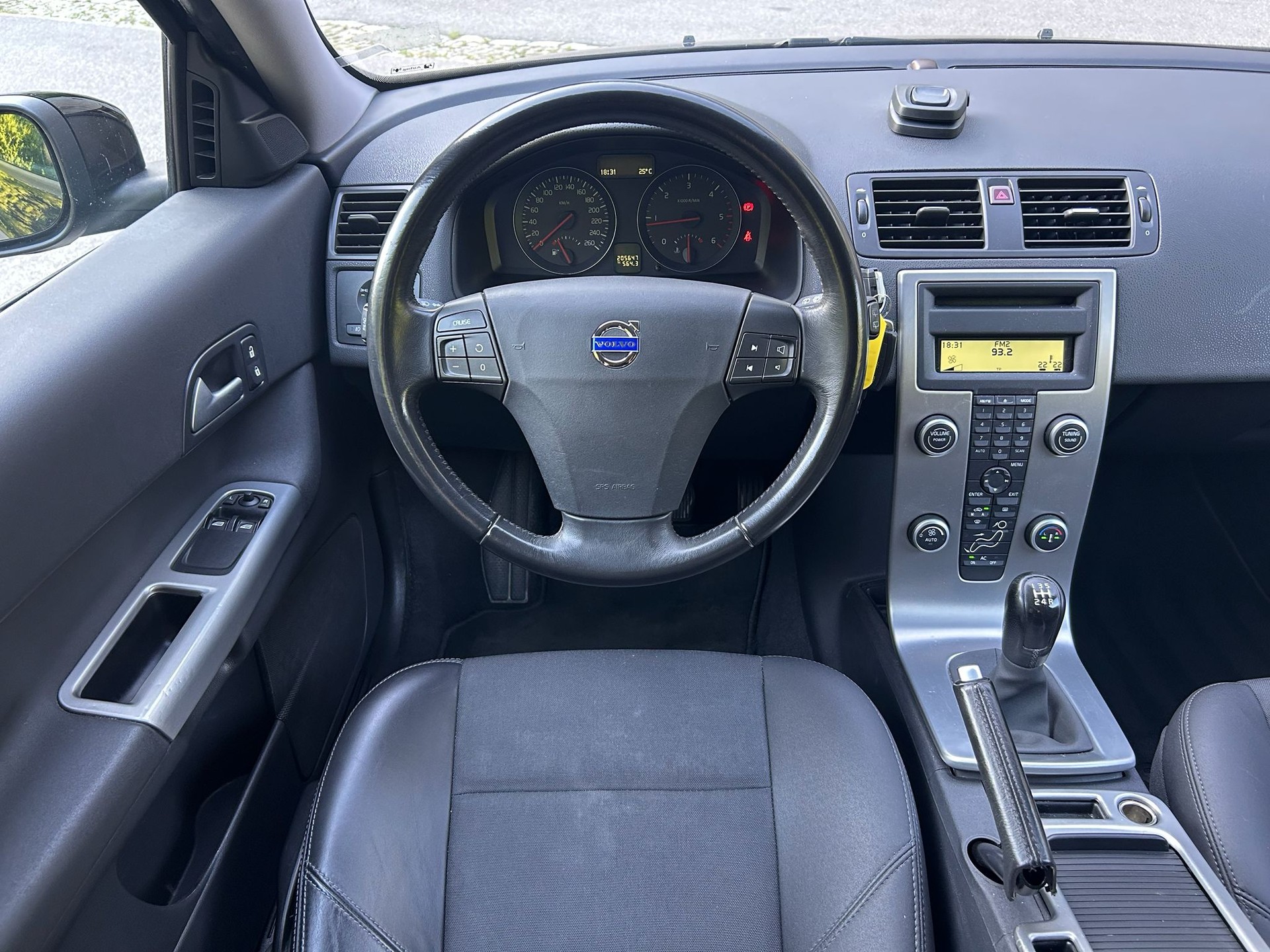 VOLVO C30 1.6D-image-16