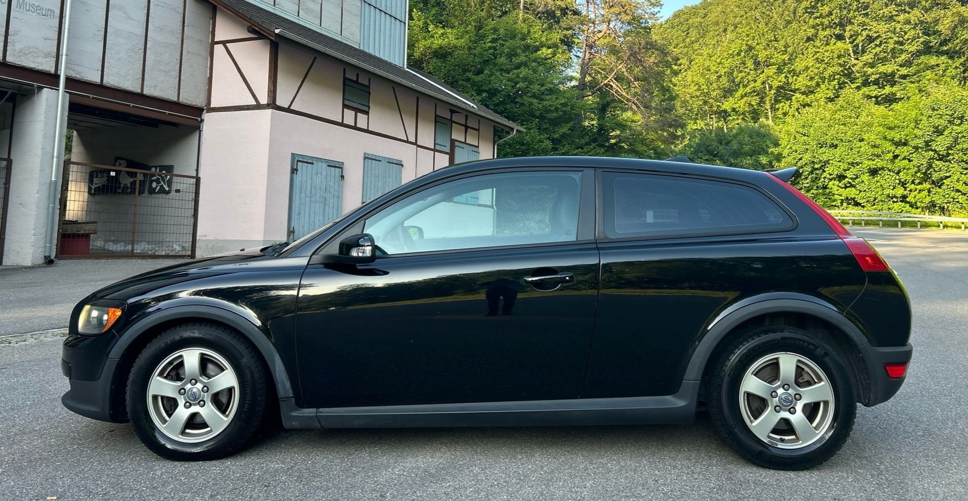 VOLVO C30 1.6D-showroom-element-1