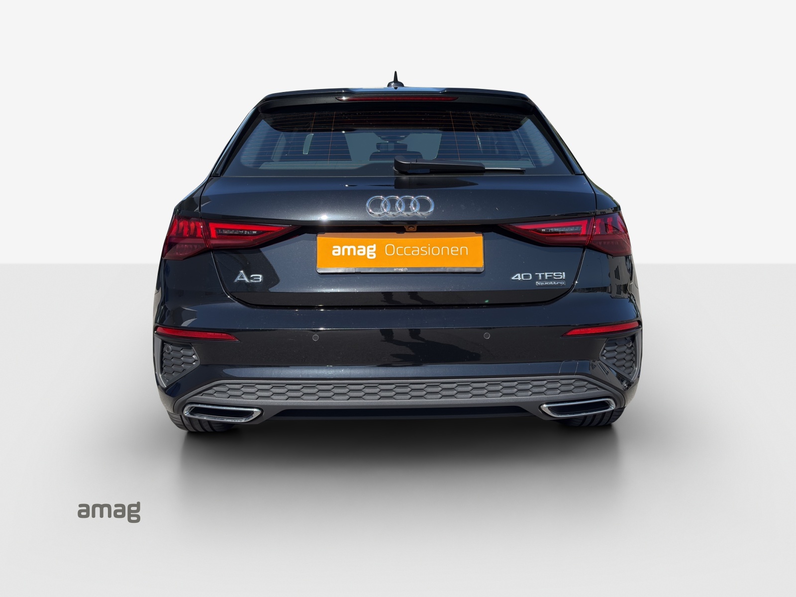 AUDI A3 Sportback 40 TFSI S line quattro S-tronic-image-3