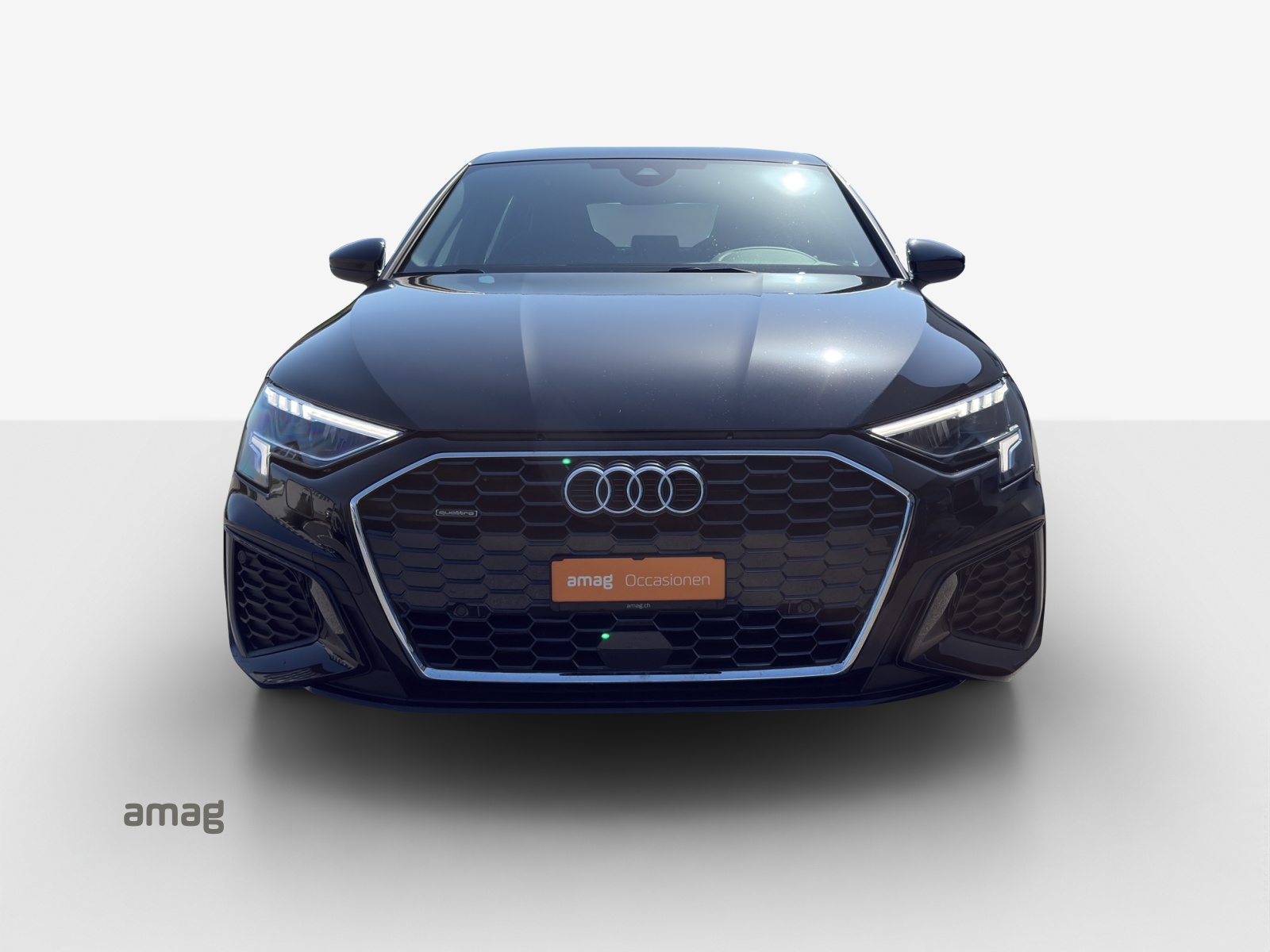 AUDI A3 Sportback 40 TFSI S line quattro S-tronic-image-6