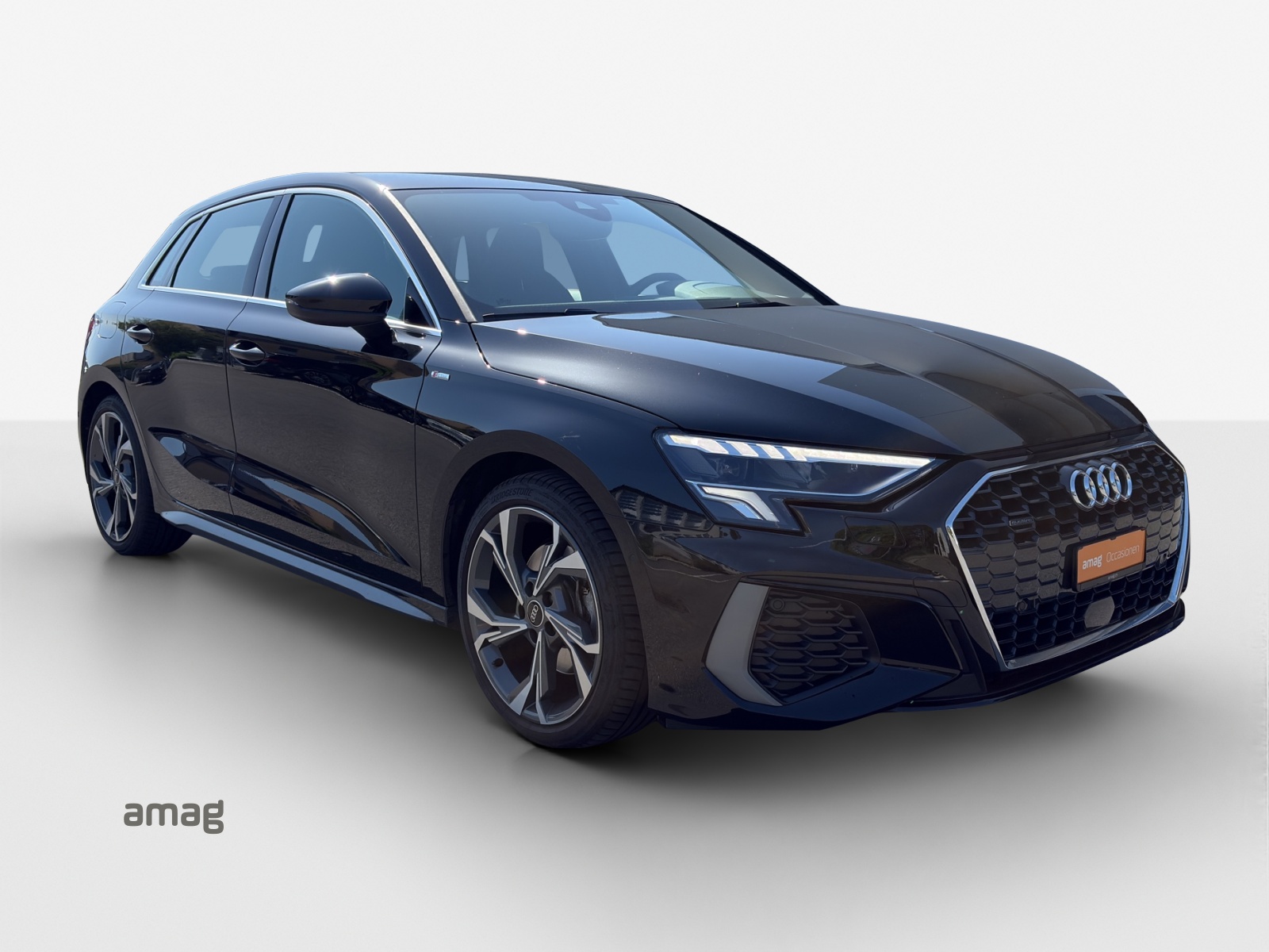 AUDI A3 Sportback 40 TFSI S line quattro S-tronic-image-5