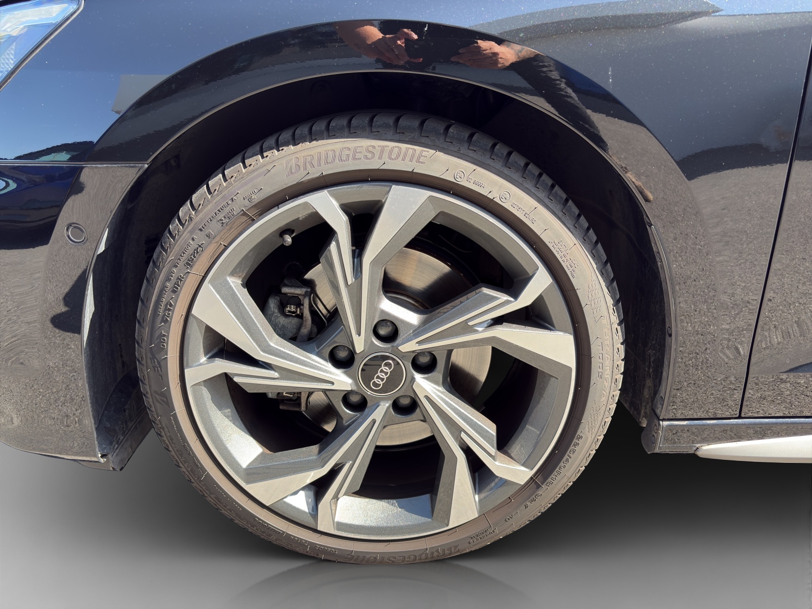 AUDI A3 Sportback 40 TFSI S line quattro S-tronic-image-13