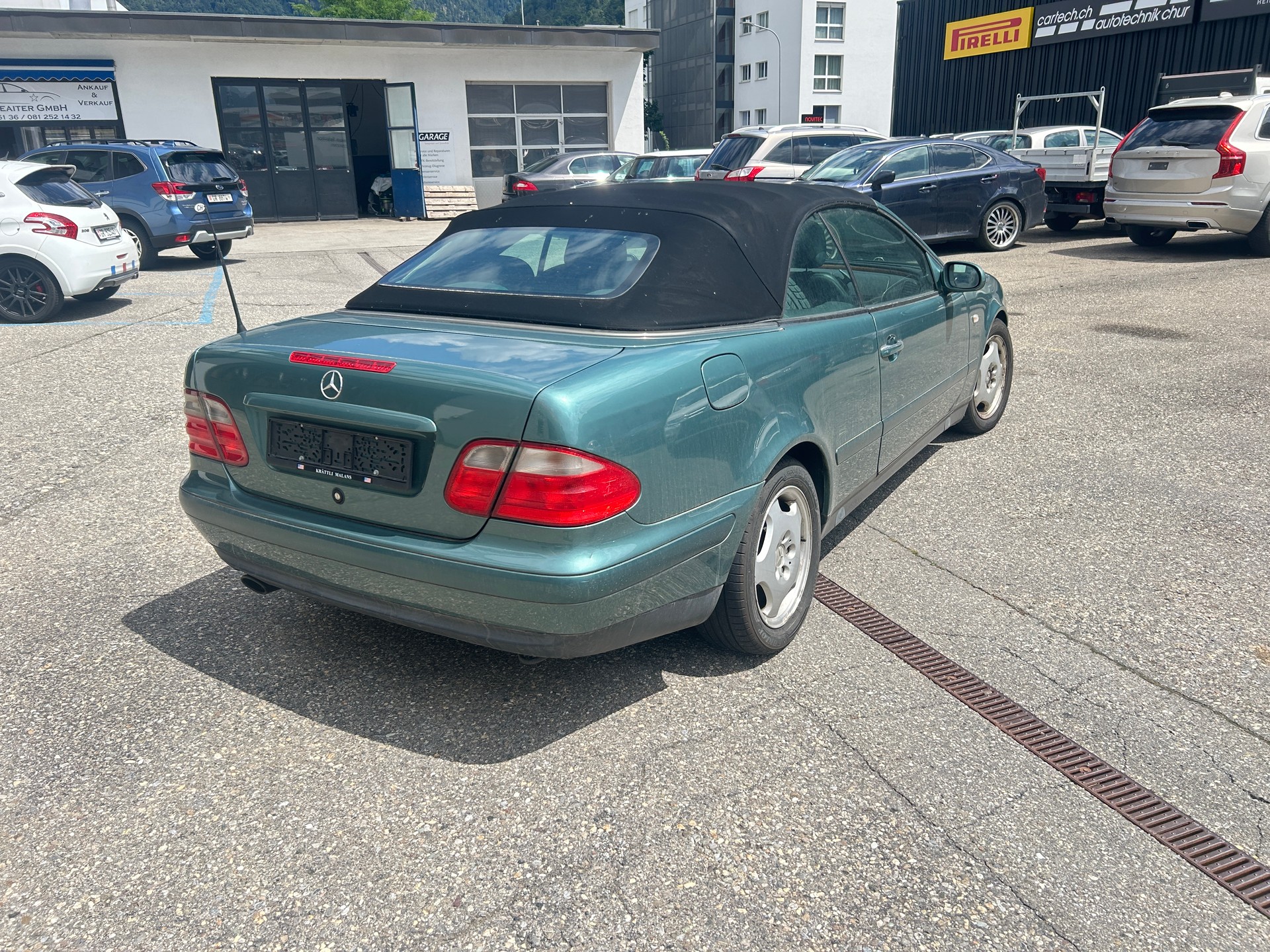 MERCEDES-BENZ CLK 320 Avantgarde Automatic-image-5