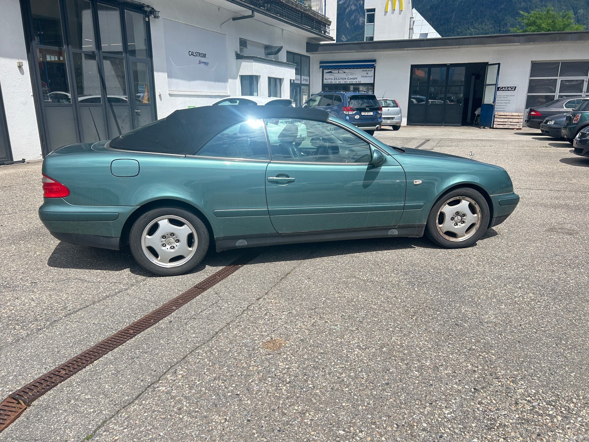 MERCEDES-BENZ CLK 320 Avantgarde Automatic-image-6