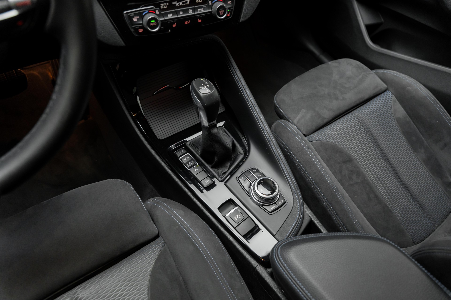 BMW X1 xDrive 25d M Sport Steptronic-image-12