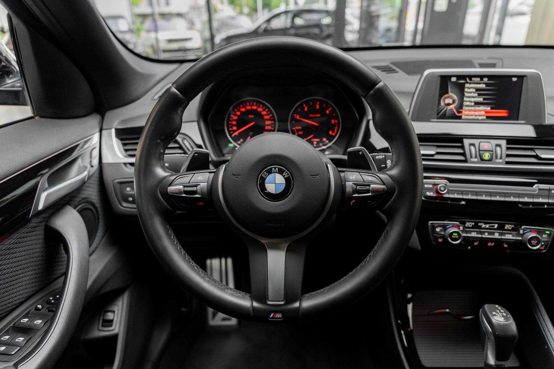 BMW X1 xDrive 25d M Sport Steptronic-image-16