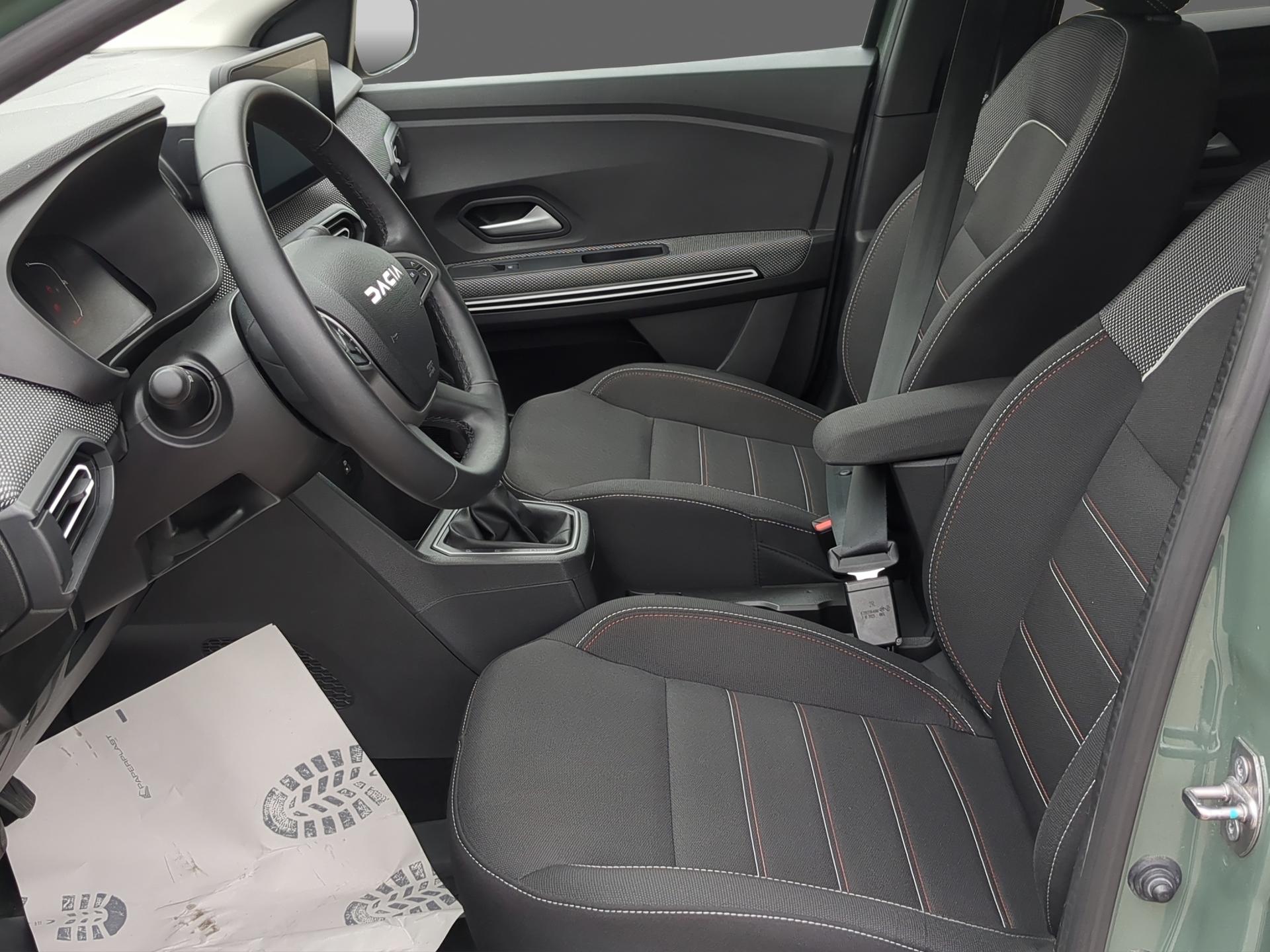 DACIA Jogger HEV 140 Extreme-image-8