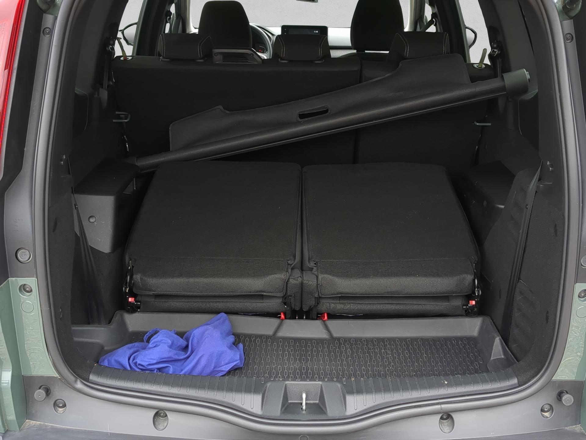 DACIA Jogger HEV 140 Extreme-image-14