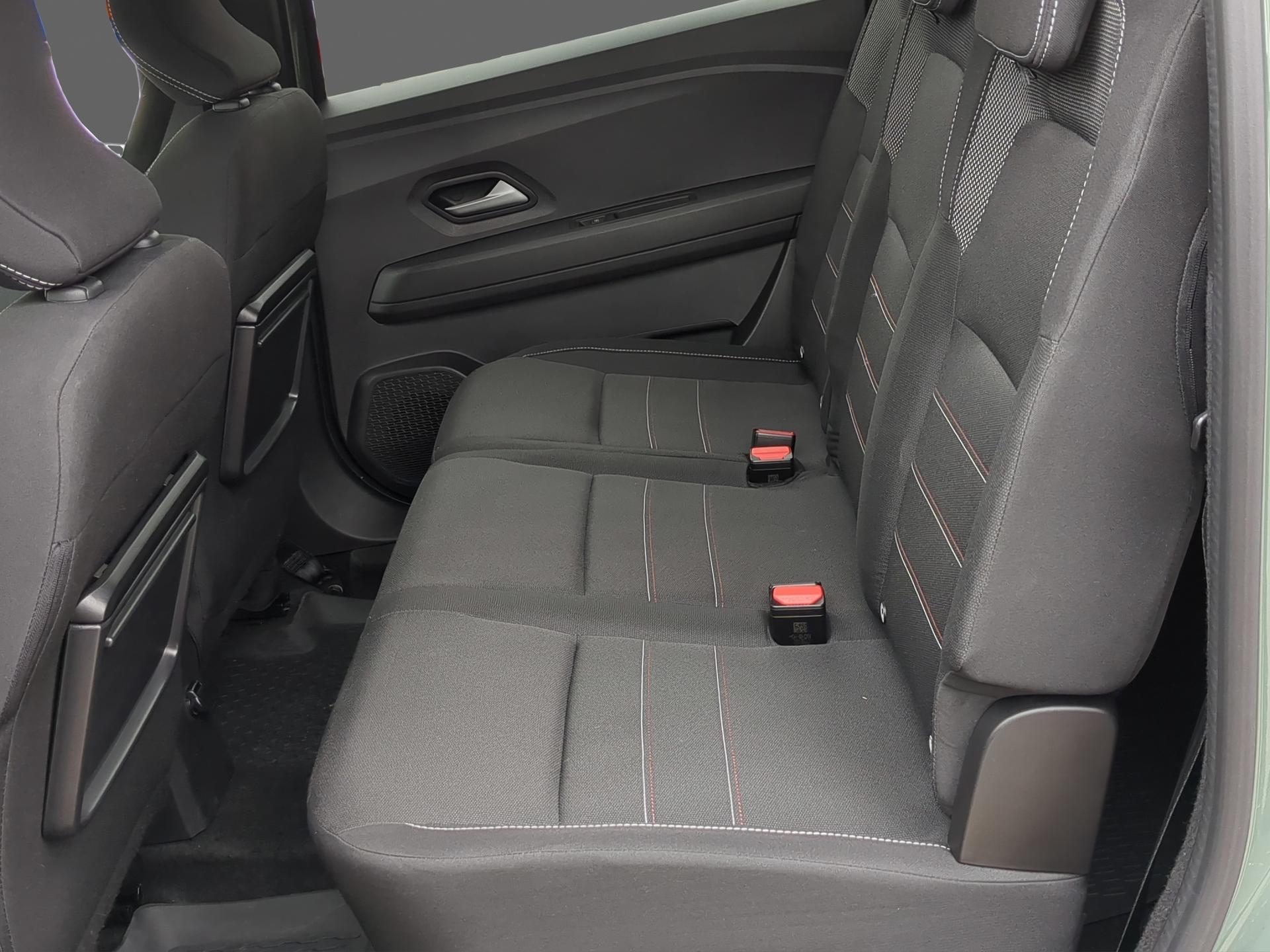 DACIA Jogger HEV 140 Extreme-image-13