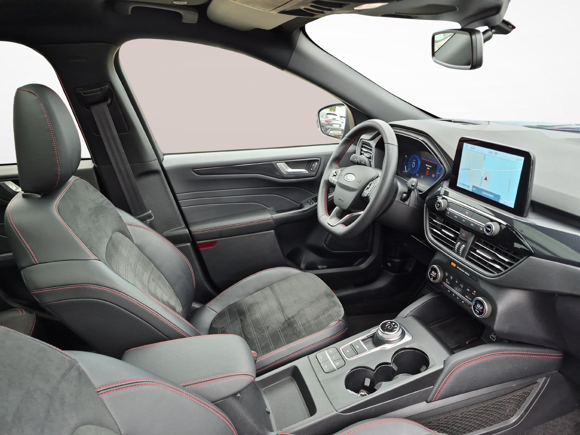 FORD Kuga 2.5 Plug-in Hybrid ST-Line X-image-10