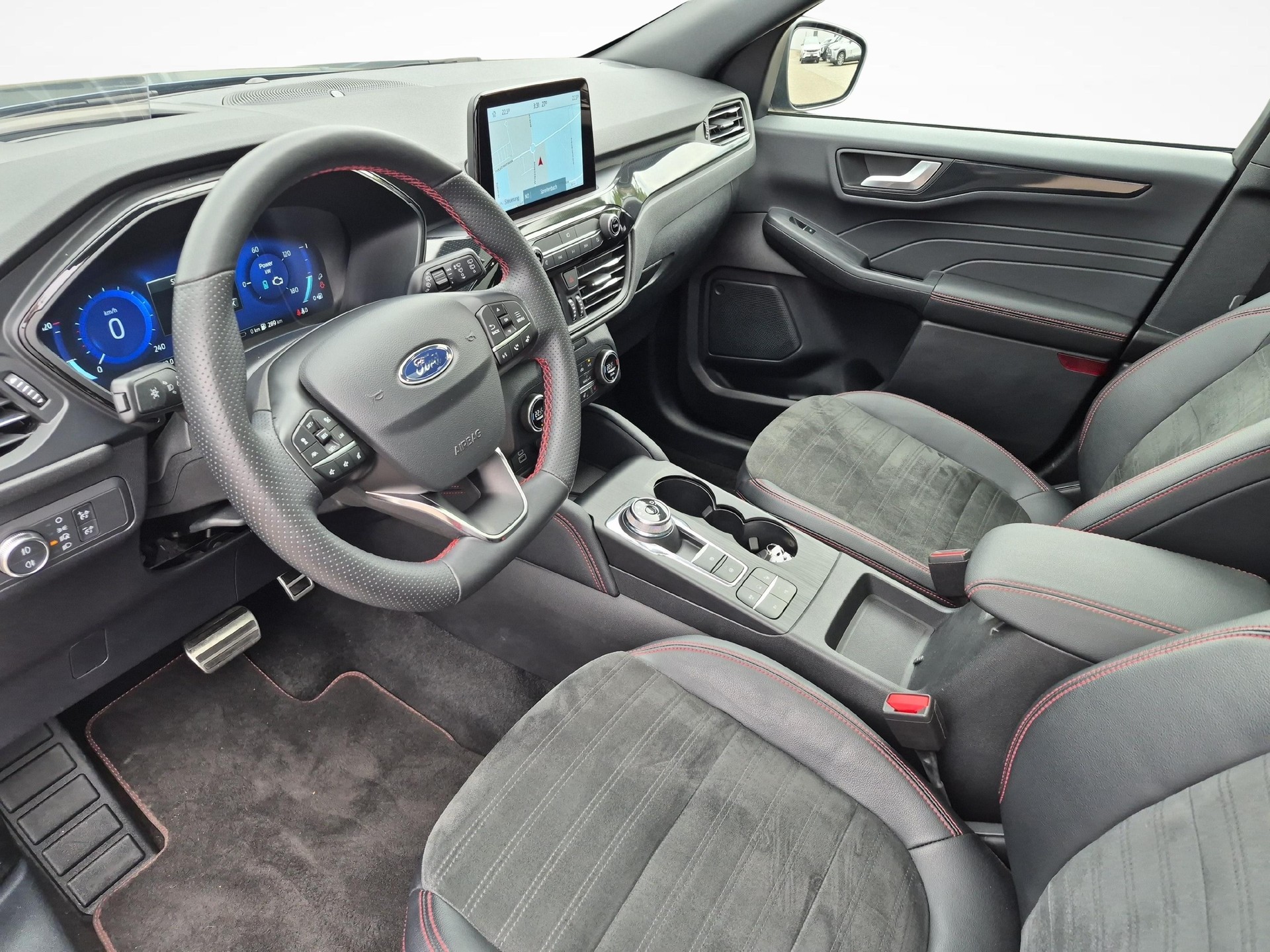 FORD Kuga 2.5 Plug-in Hybrid ST-Line X-image-13