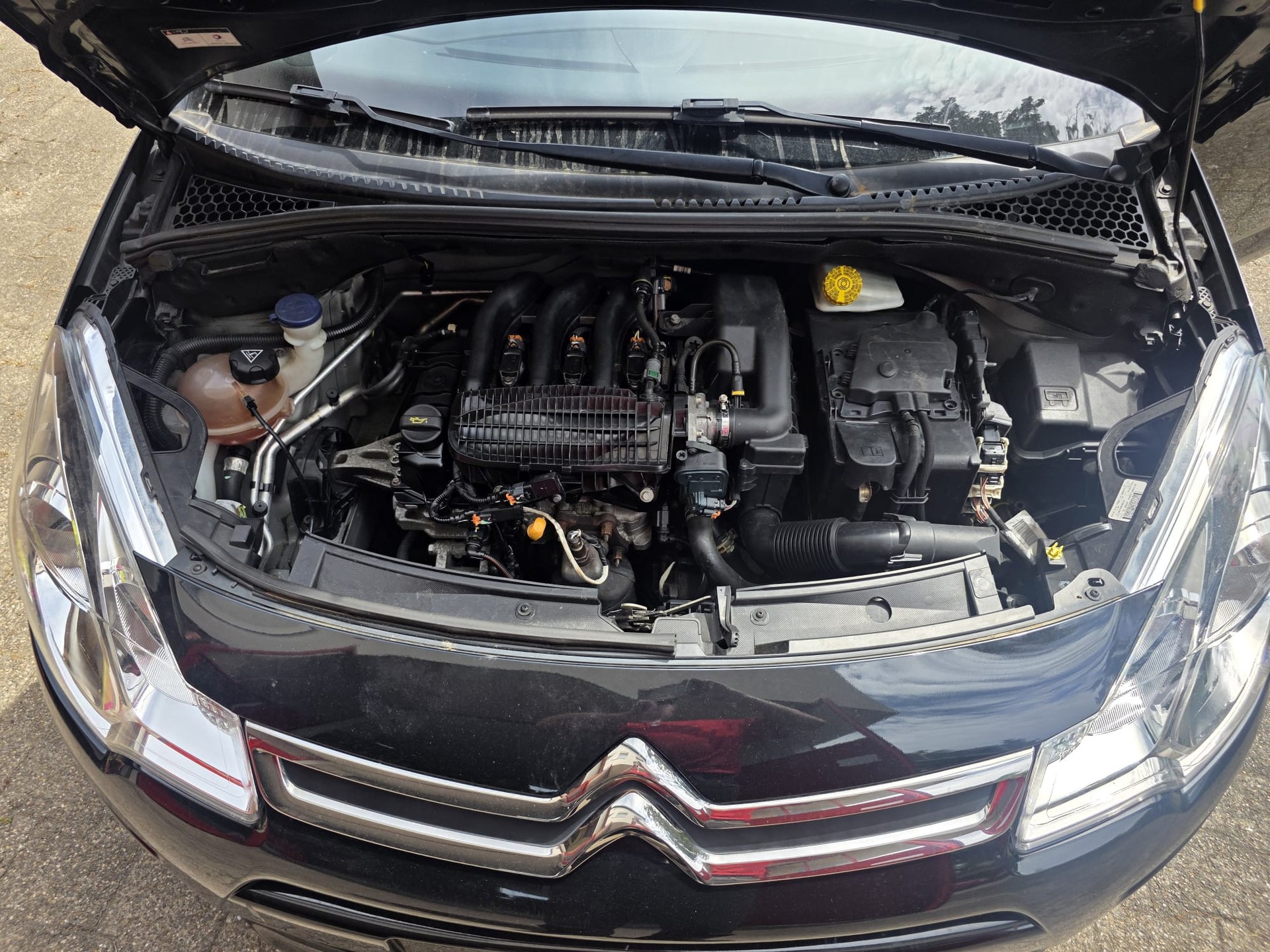 CITROEN C3 1.2i Attraction-image-2