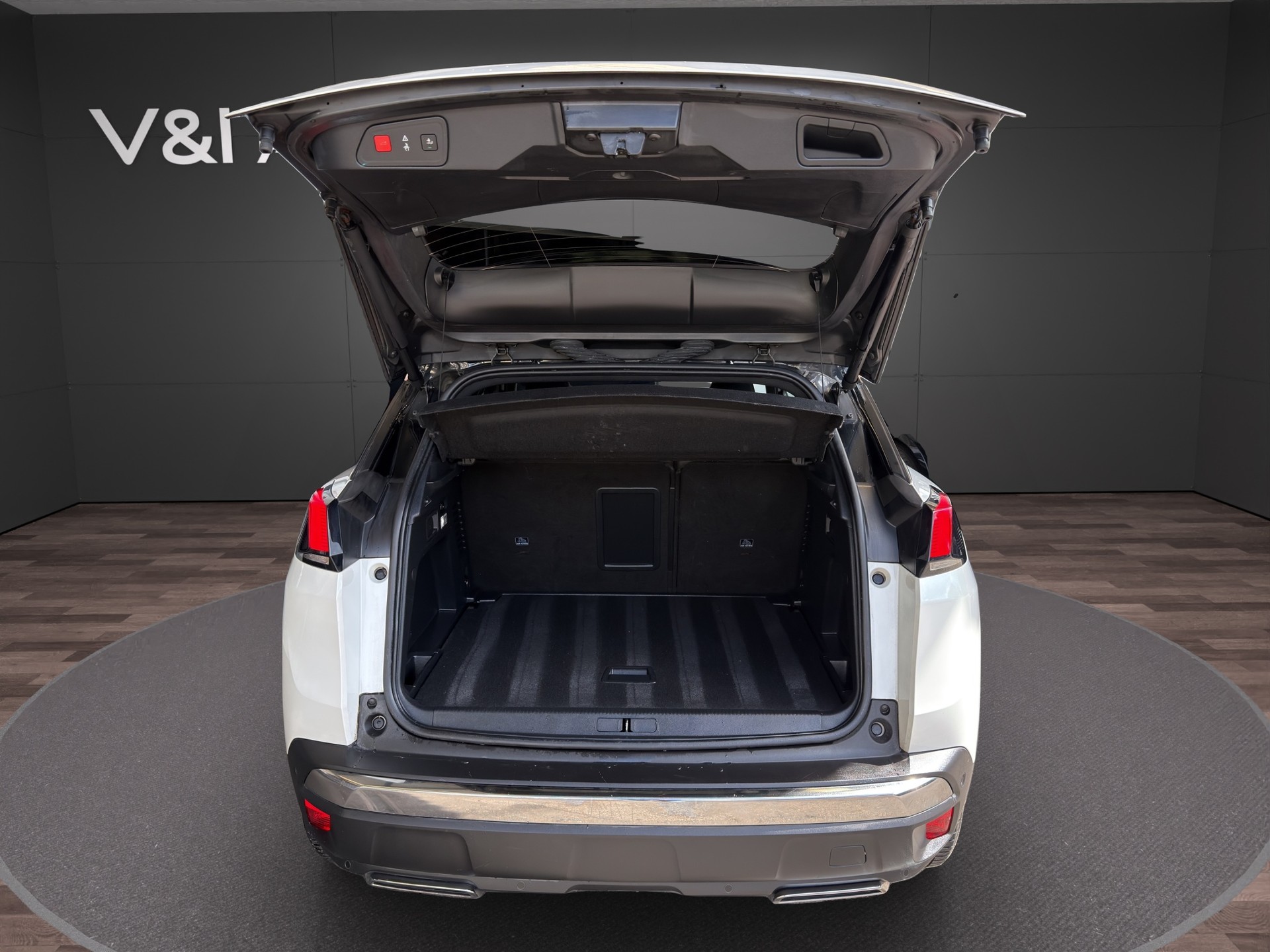 PEUGEOT 3008 2.0 BlueHDi GT EAT-image-23