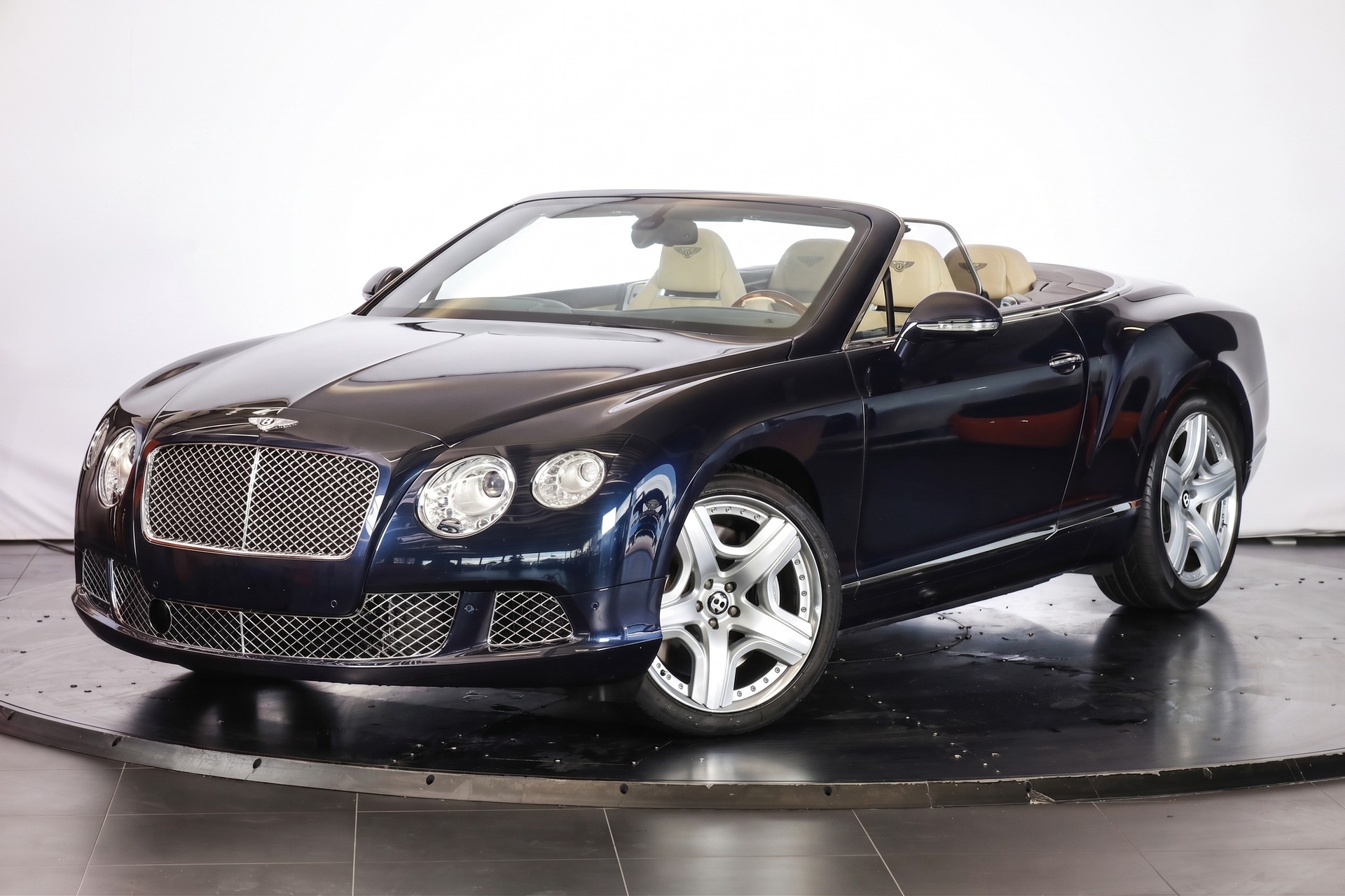 BENTLEY Continental GTC 6.0 W12-image-7