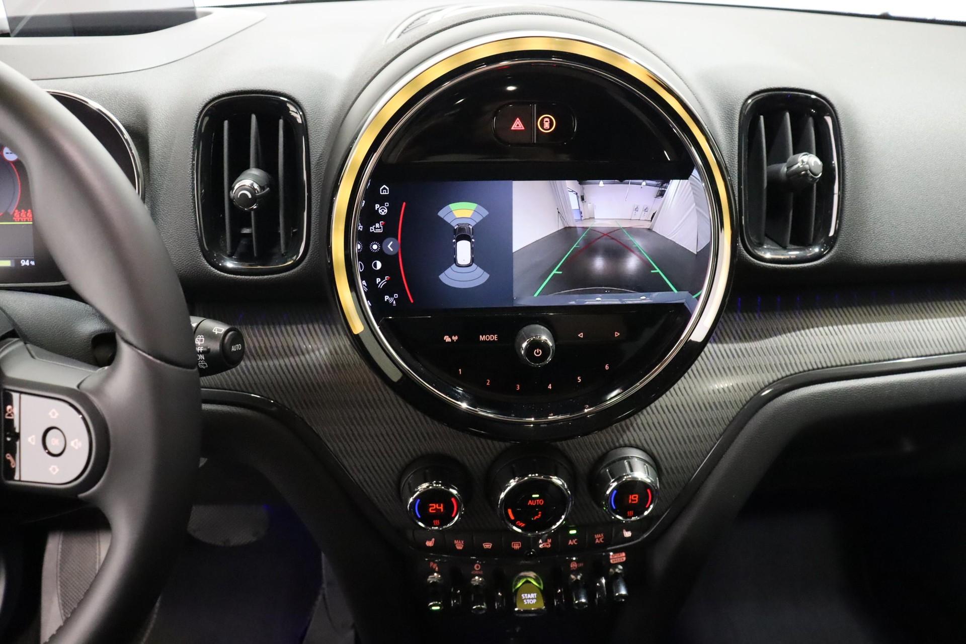 MINI Countryman F60 1.5i Cooper S E ALL4-image-17