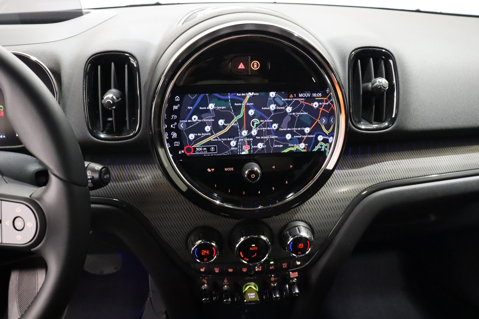 MINI Countryman F60 1.5i Cooper S E ALL4-image-16
