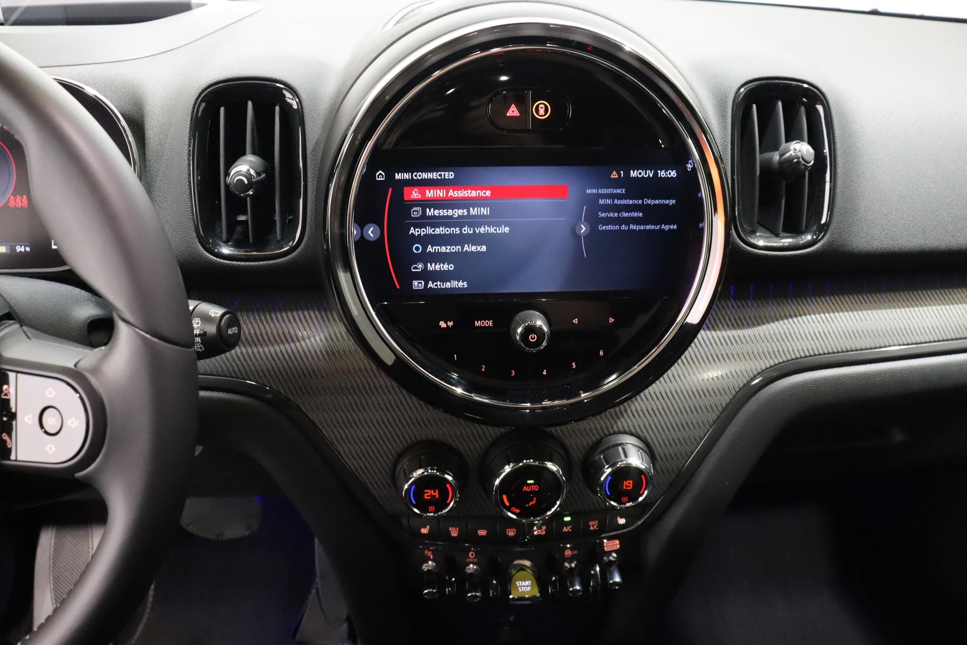 MINI Countryman F60 1.5i Cooper S E ALL4-image-15