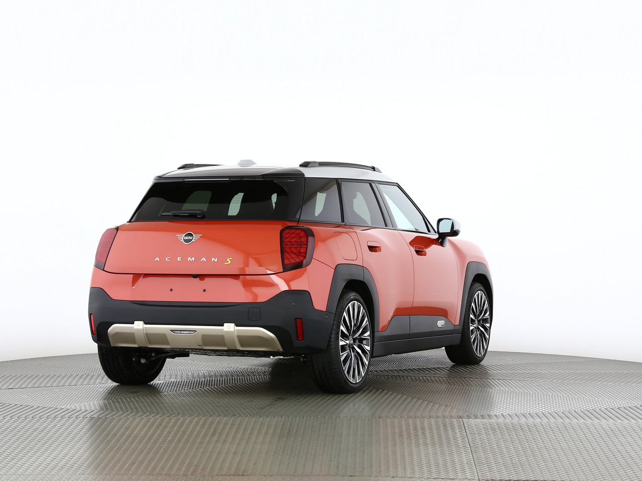 MINI Aceman SE-image-1