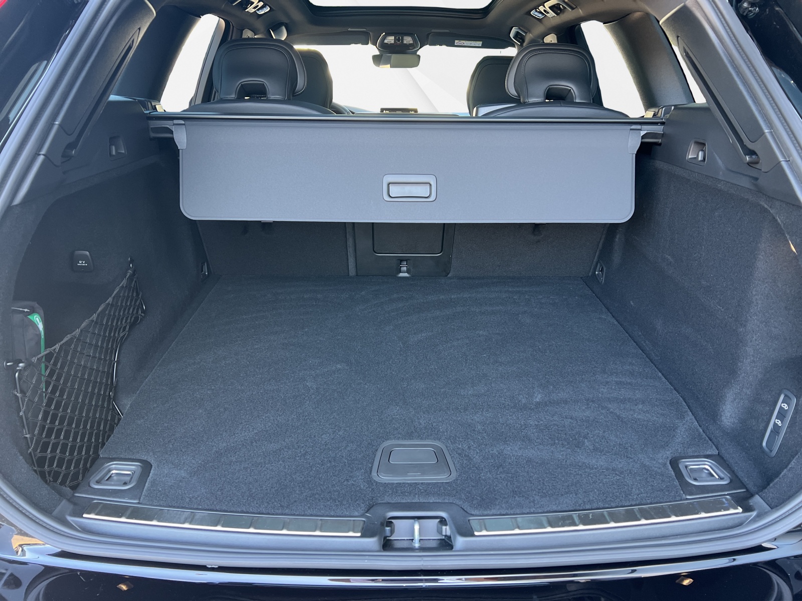 VOLVO XC60 2.0 T8 TE Black Edition eAWD-image-14