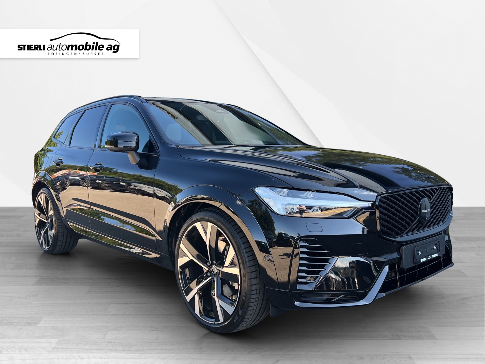 VOLVO XC60 2.0 T8 TE Black Edition eAWD-showroom-element-2