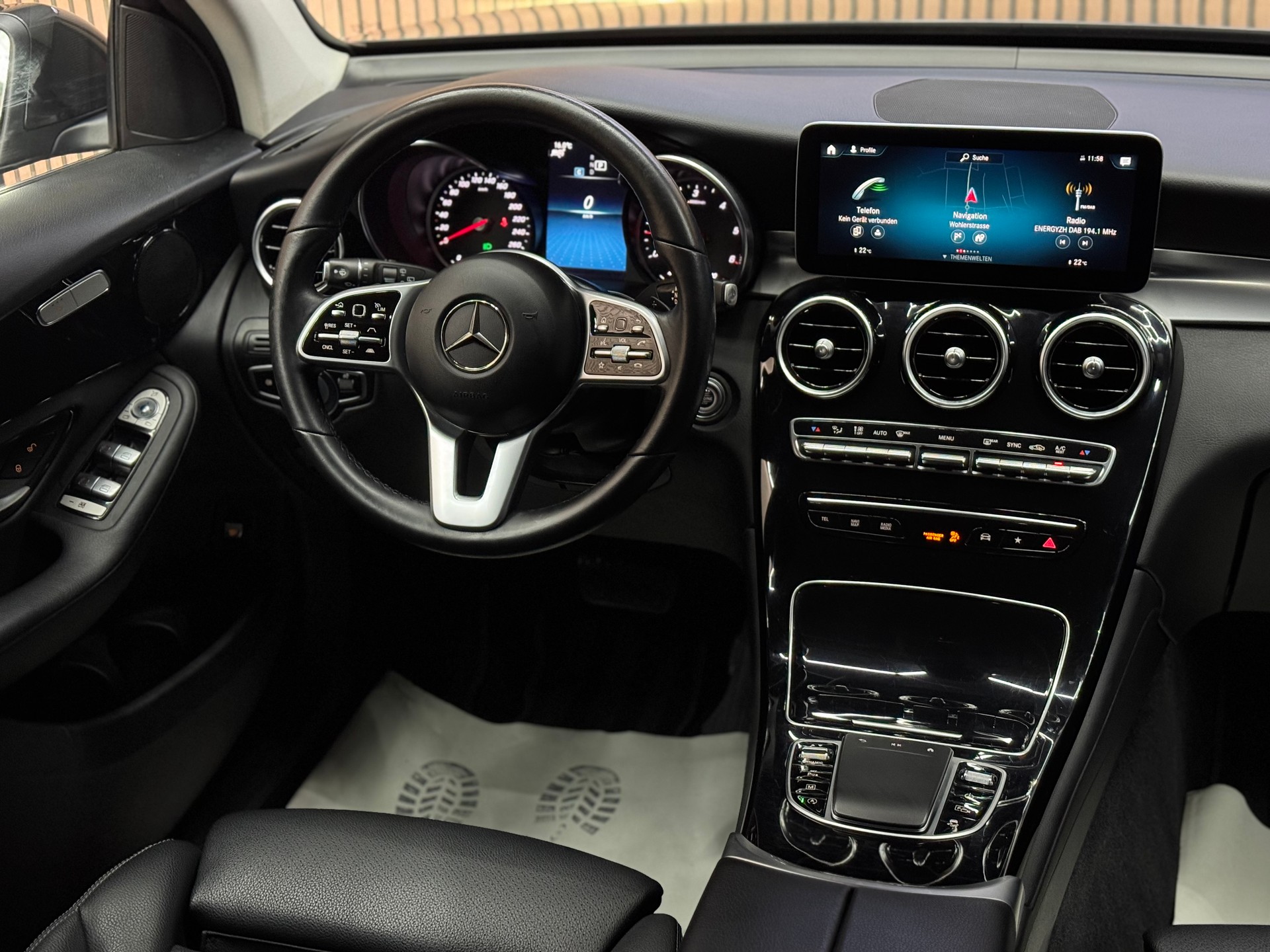 MERCEDES-BENZ GLC 220 d 4m | 1 Jahr Garantie | Facelift | *ab CHF 299.-/ Monat*-image-15