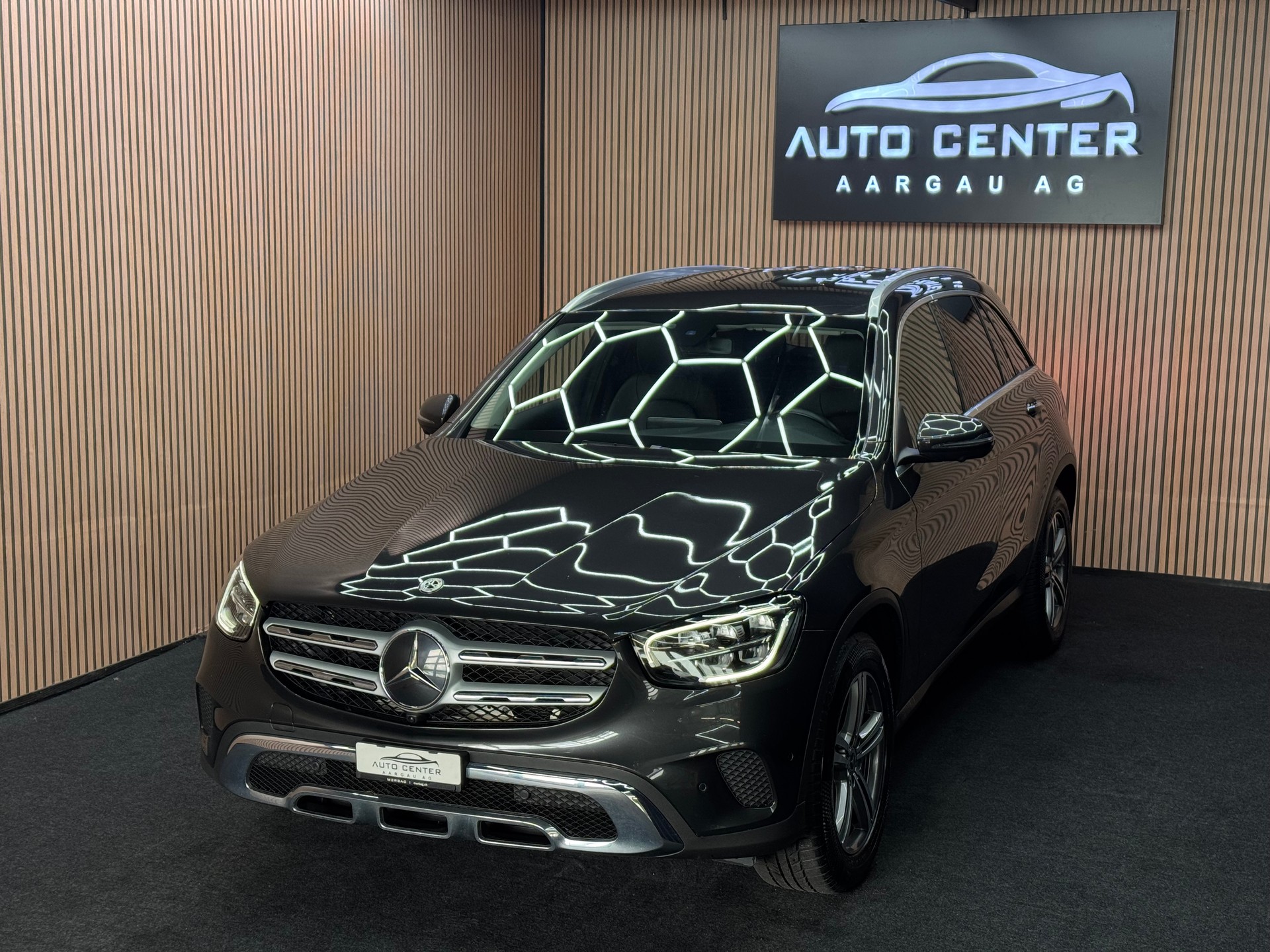 MERCEDES-BENZ GLC 220 d 4m | 1 Jahr Garantie | Facelift | *ab CHF 299.-/ Monat*-image-2